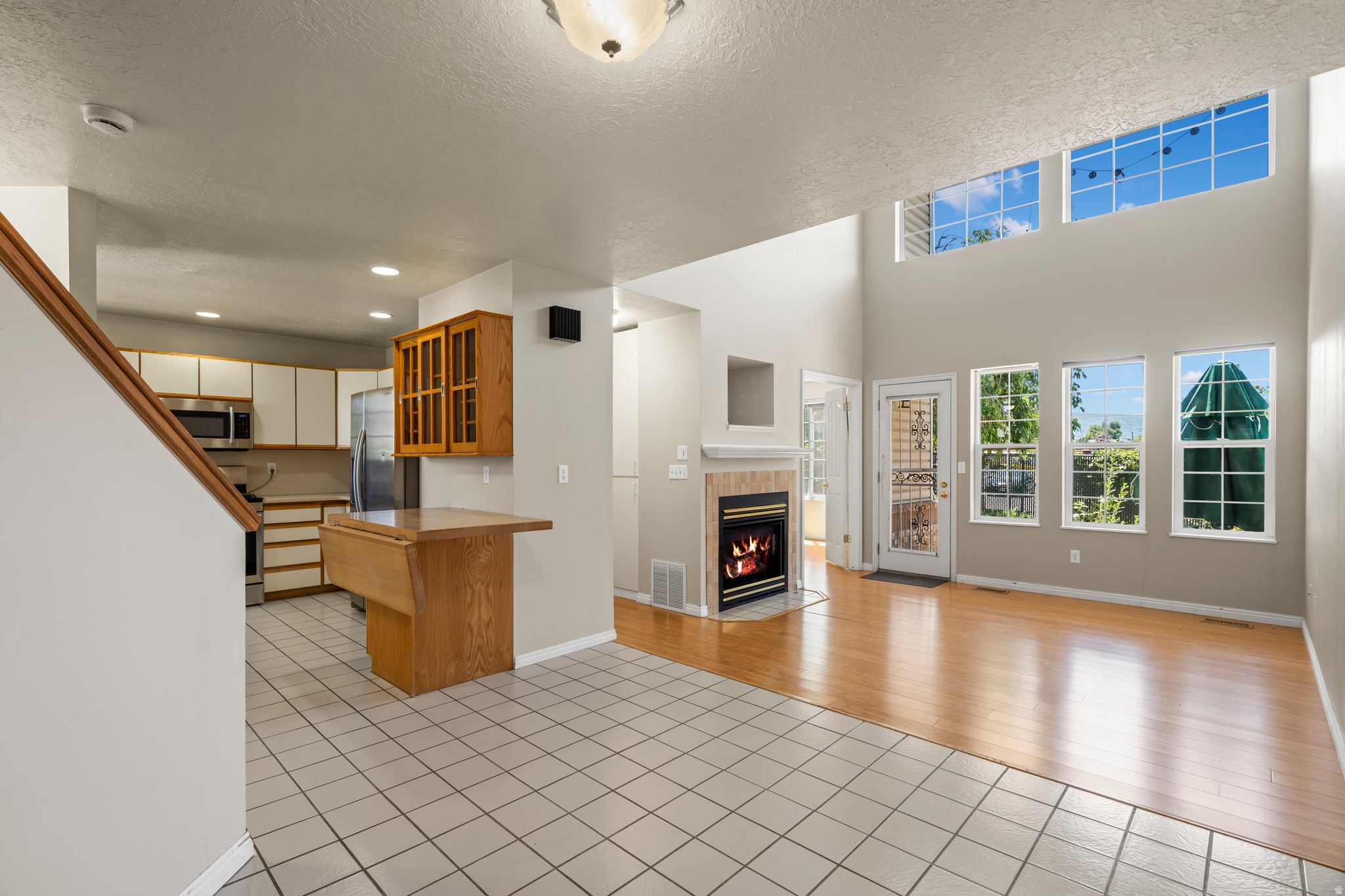 COUNTRY COTTAGES - Residential