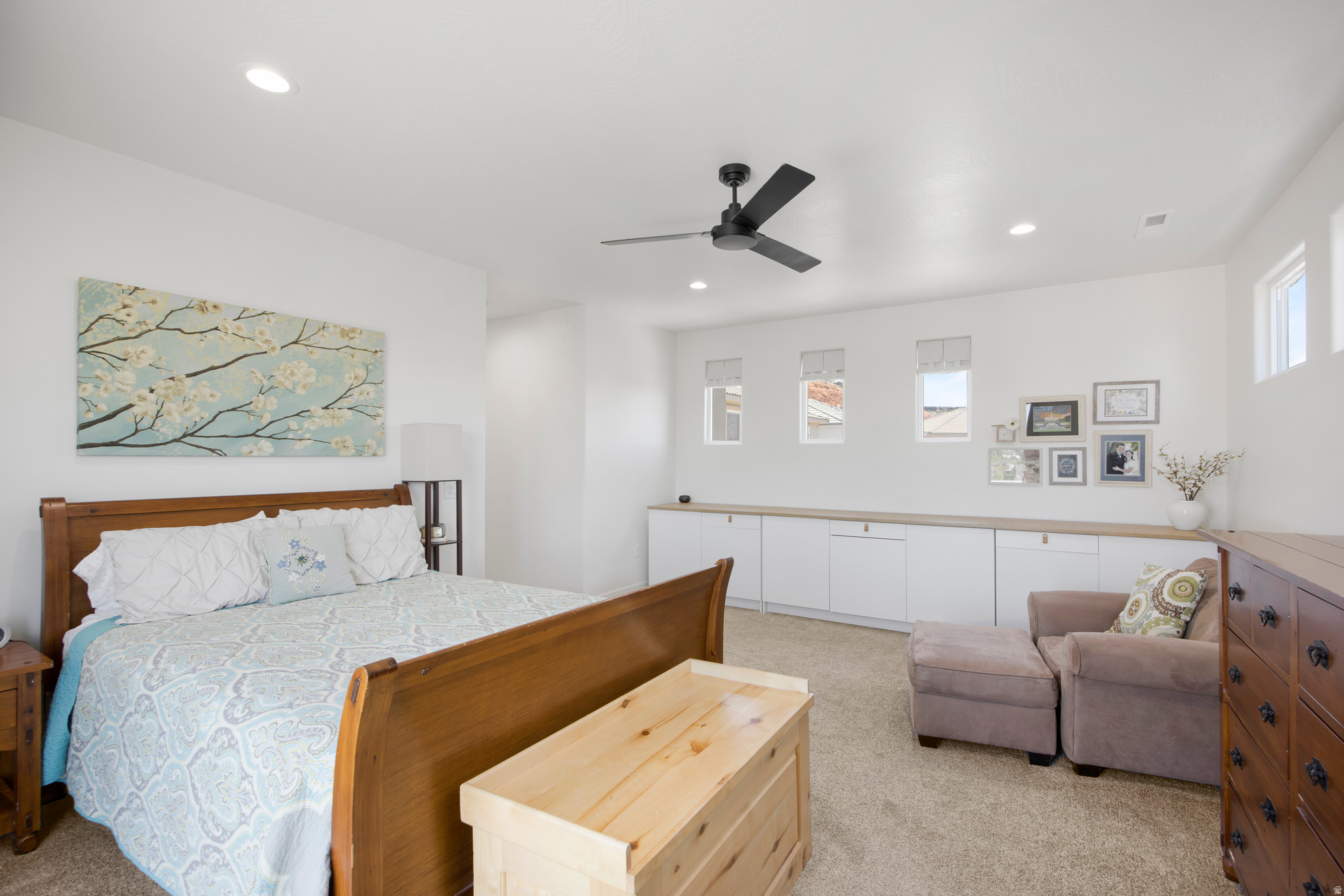 STONE POINT TH 1 - Residential