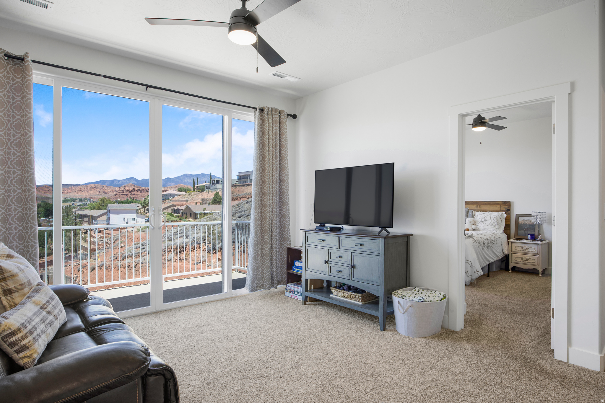 STONE POINT TH 1 - Residential