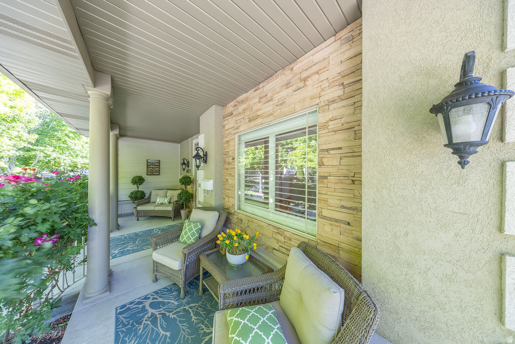 SPRING HOLLOW AT BATEMAN FARM - Residential