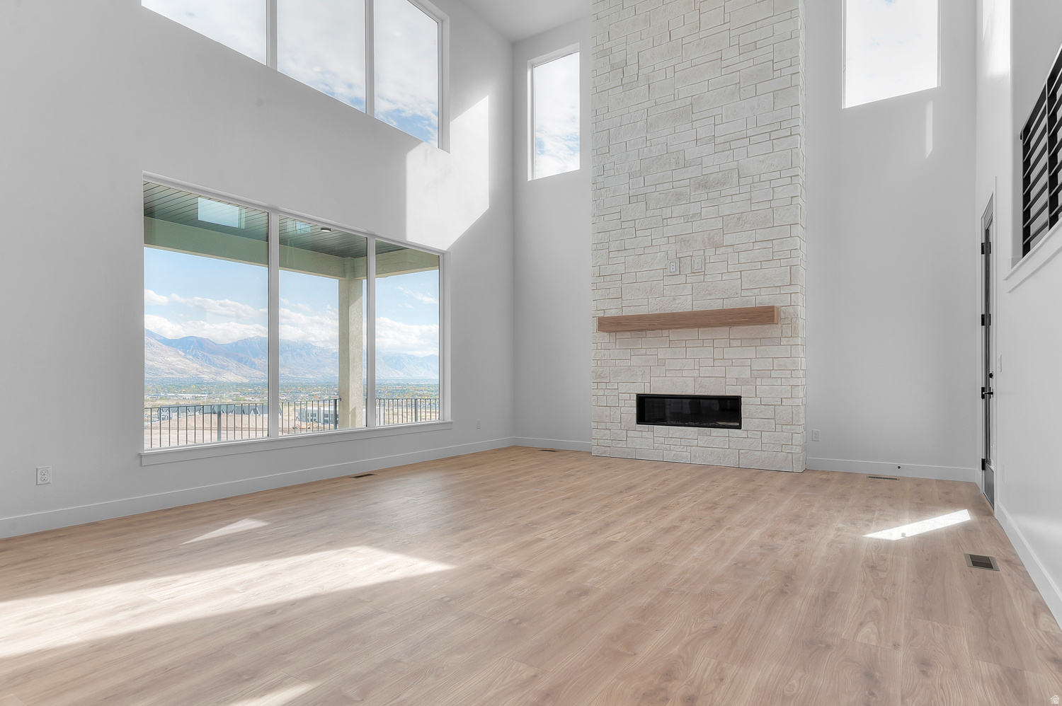 INVERNESS BY D.R. HORTON - Residential