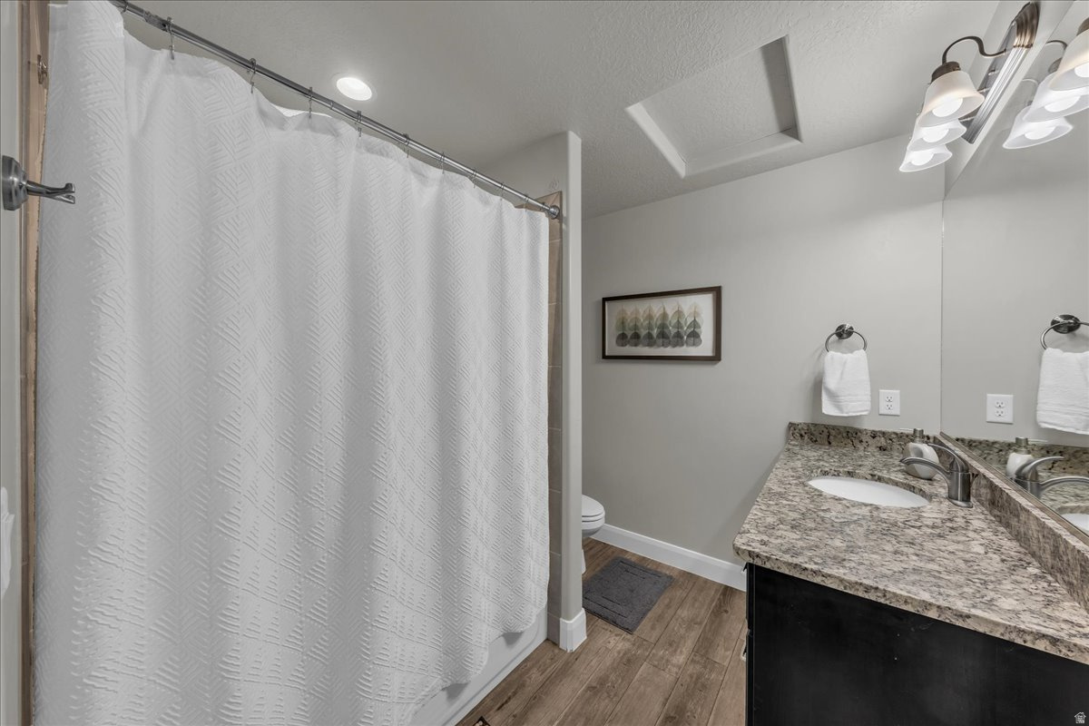 ESCAPES AT THE LEDGES PH 5 - Residential
