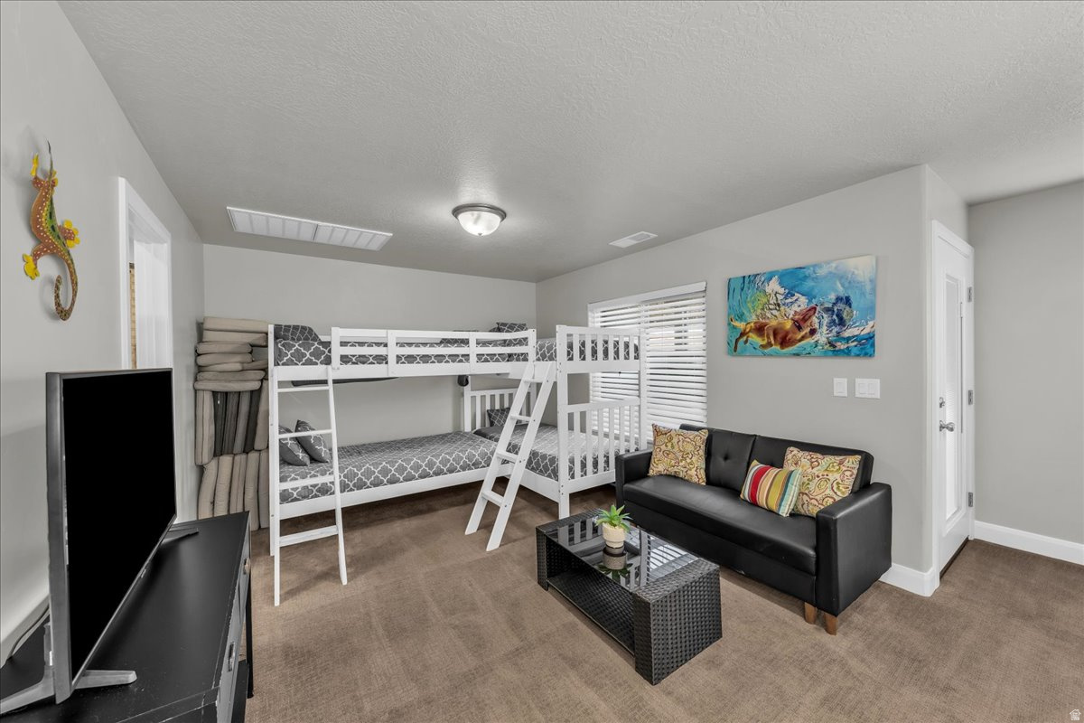 ESCAPES AT THE LEDGES PH 5 - Residential