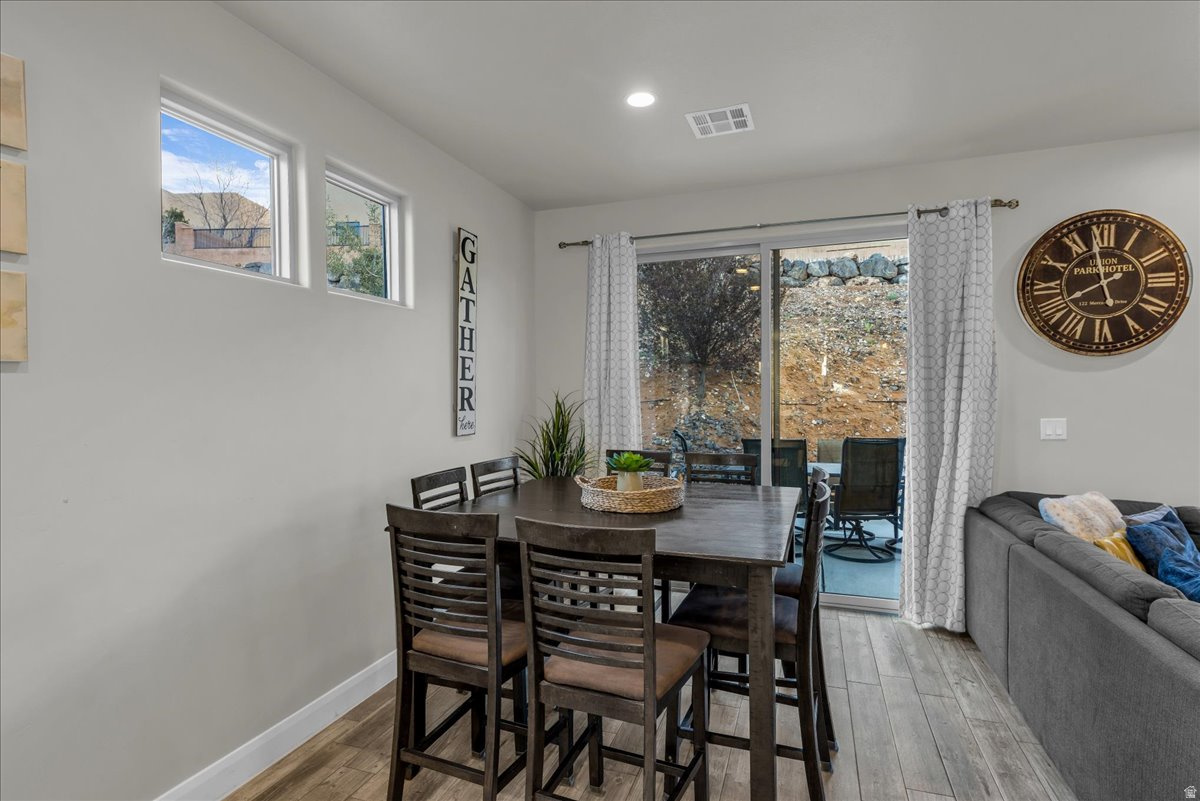 ESCAPES AT THE LEDGES PH 5 - Residential
