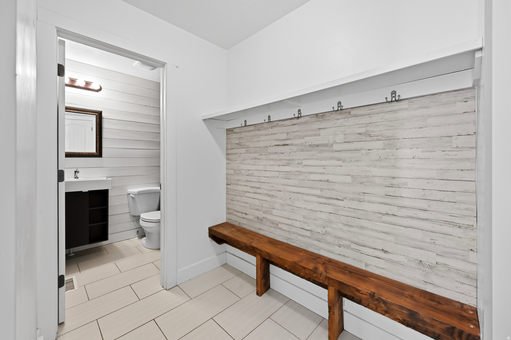 GRAND VIEW HILLS - Residential