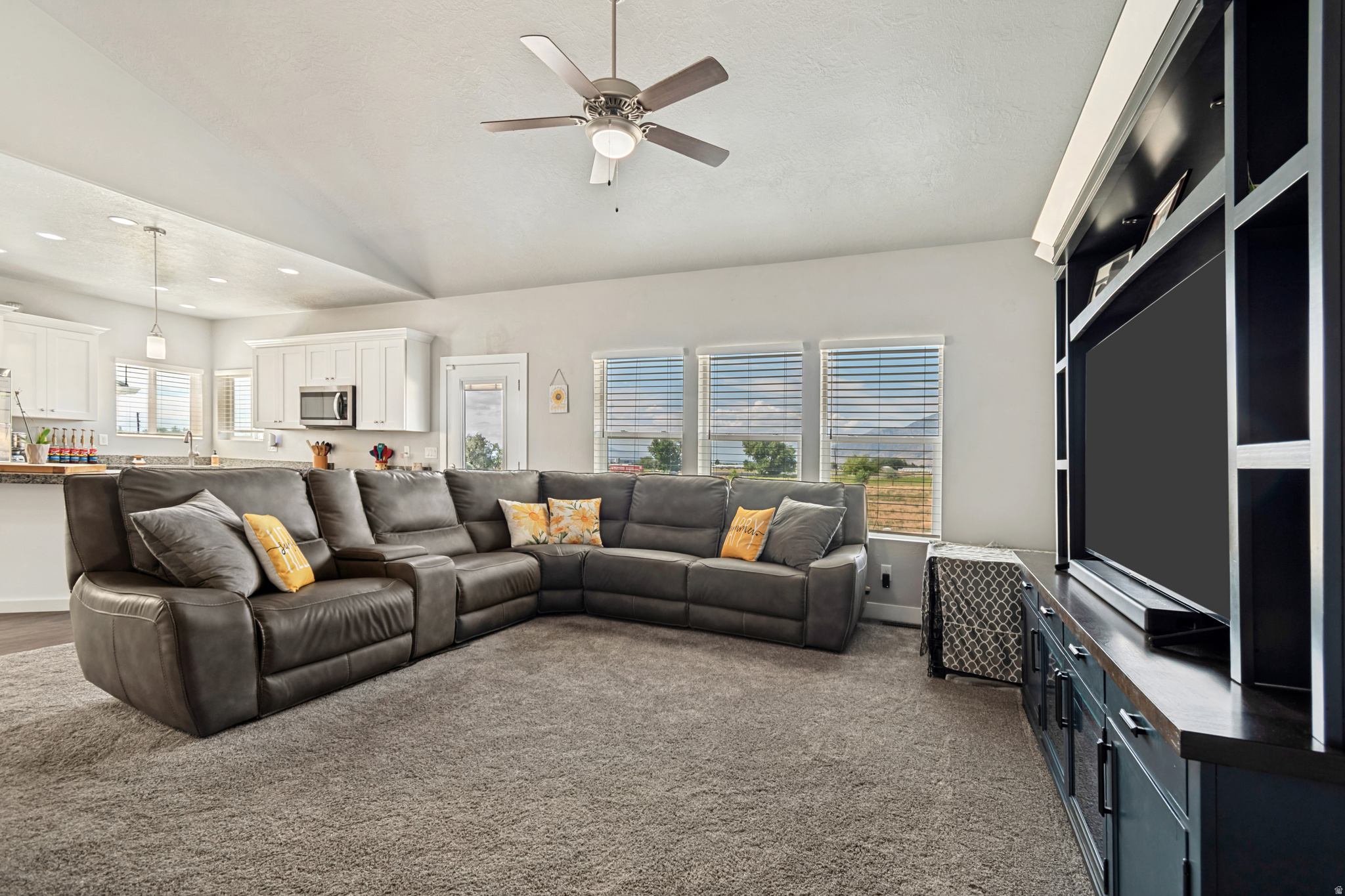 ORANGE GROVE - Residential