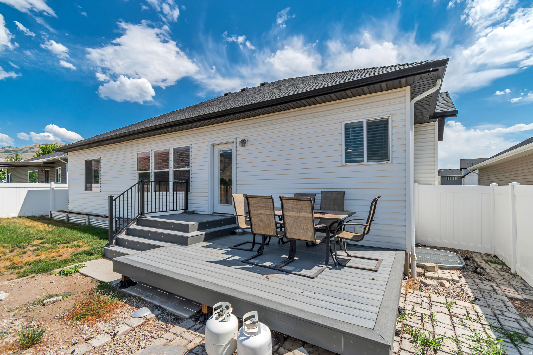ORANGE GROVE - Residential