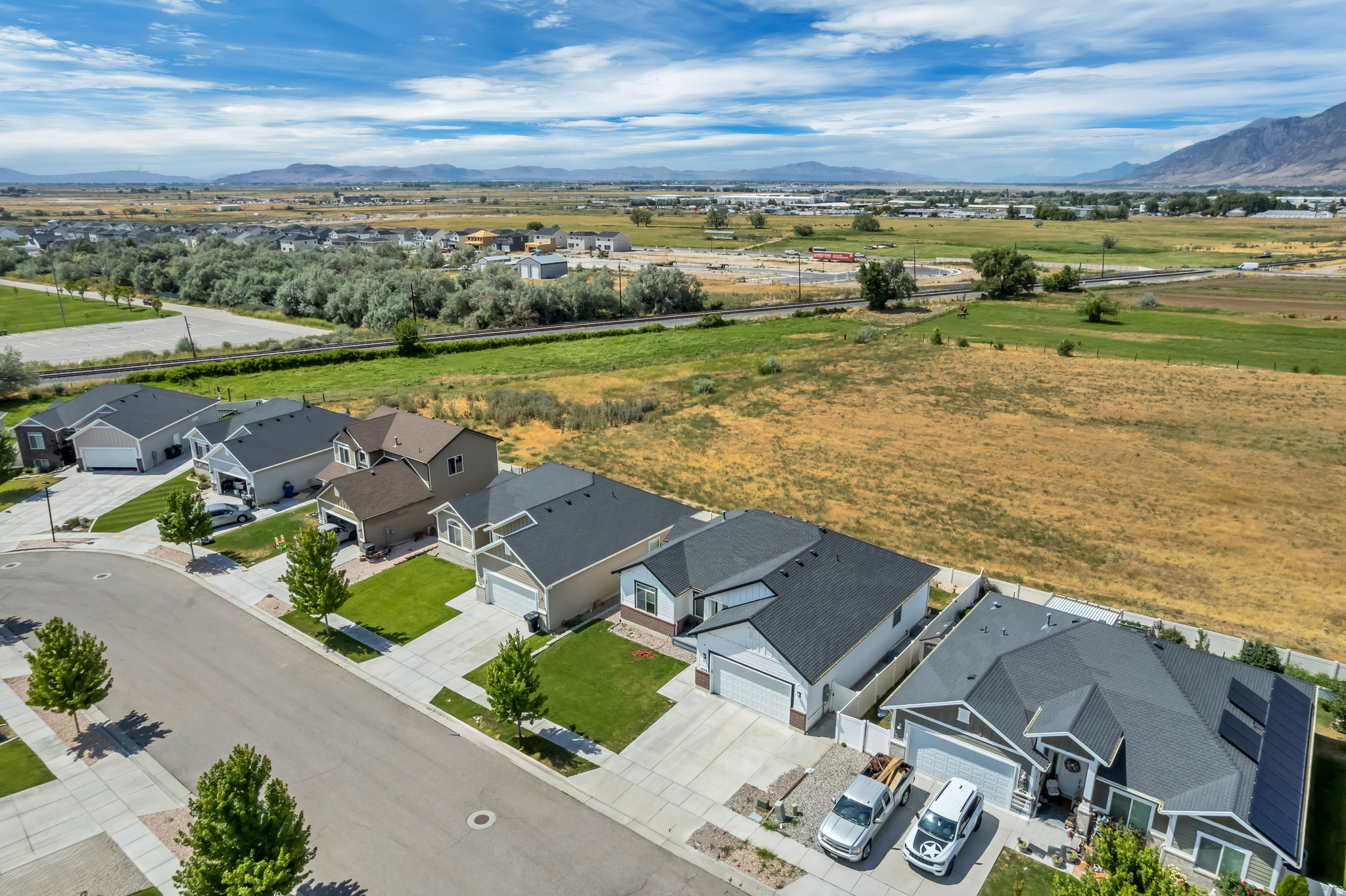 ORANGE GROVE - Residential