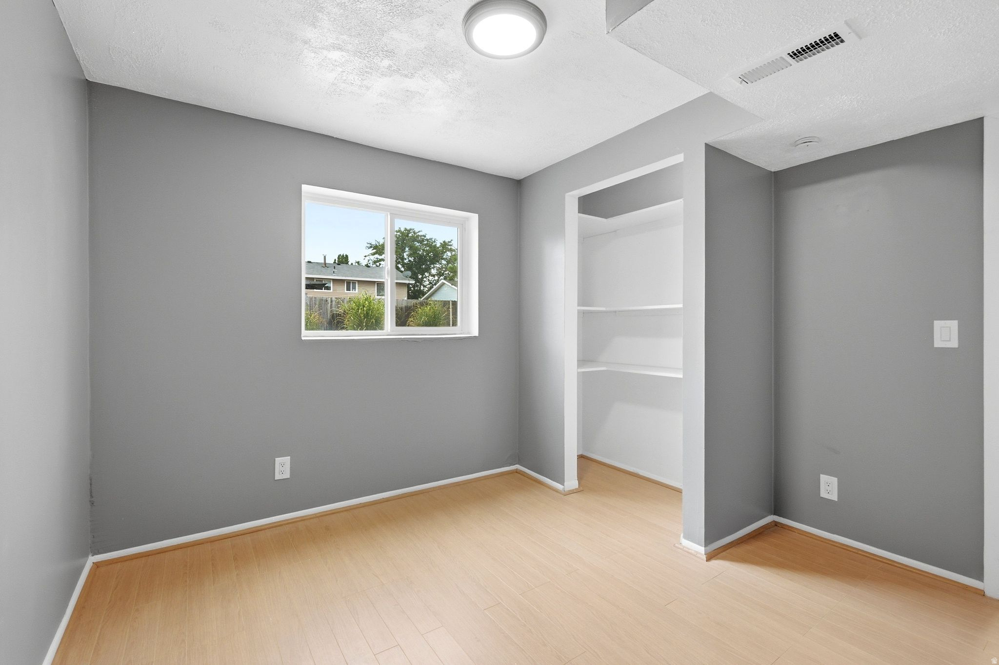 VALLEY VIEW PARK - Residential