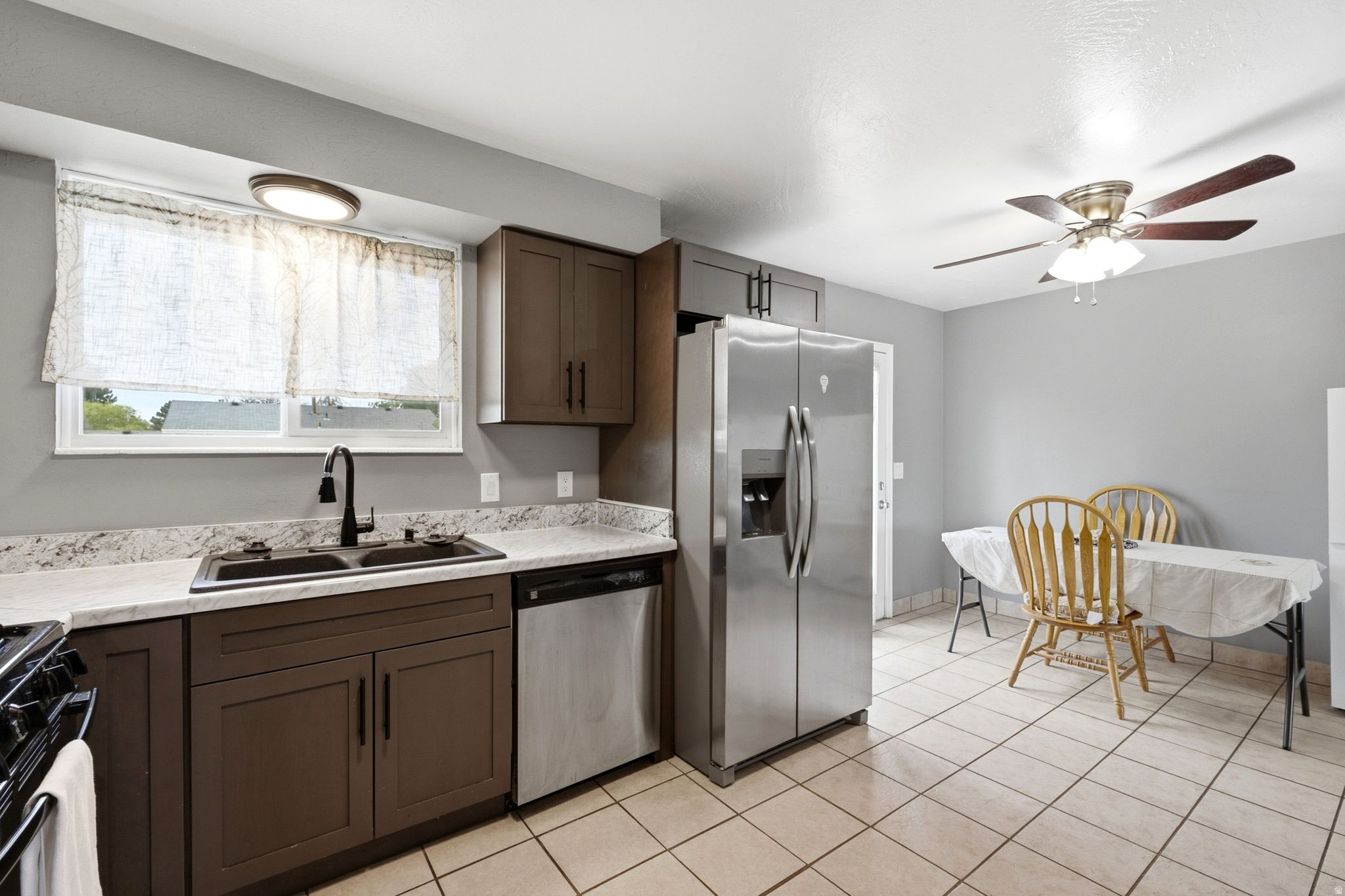 VALLEY VIEW PARK - Residential