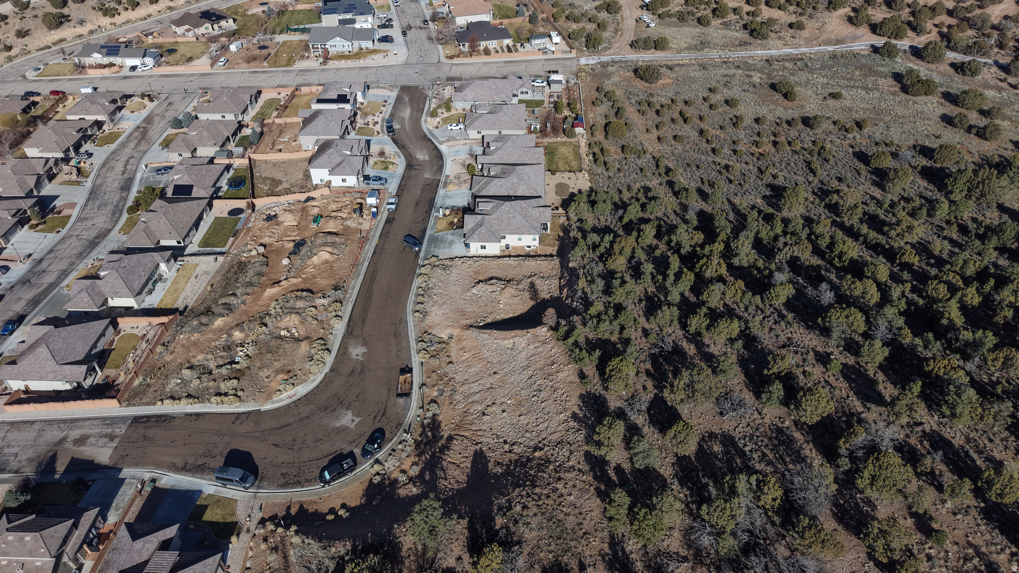 HIDDEN HILLS COVE - Land