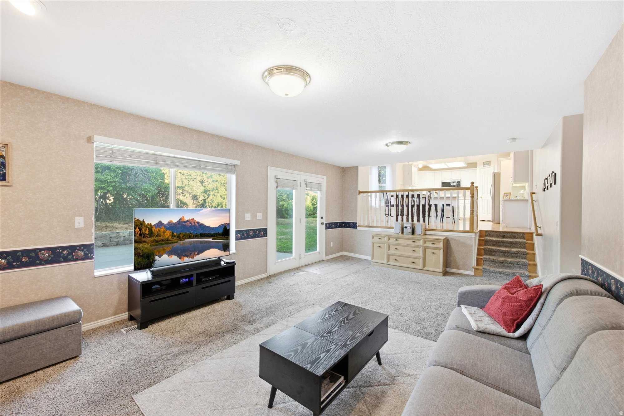 COUNTRY SPRINGS - Residential