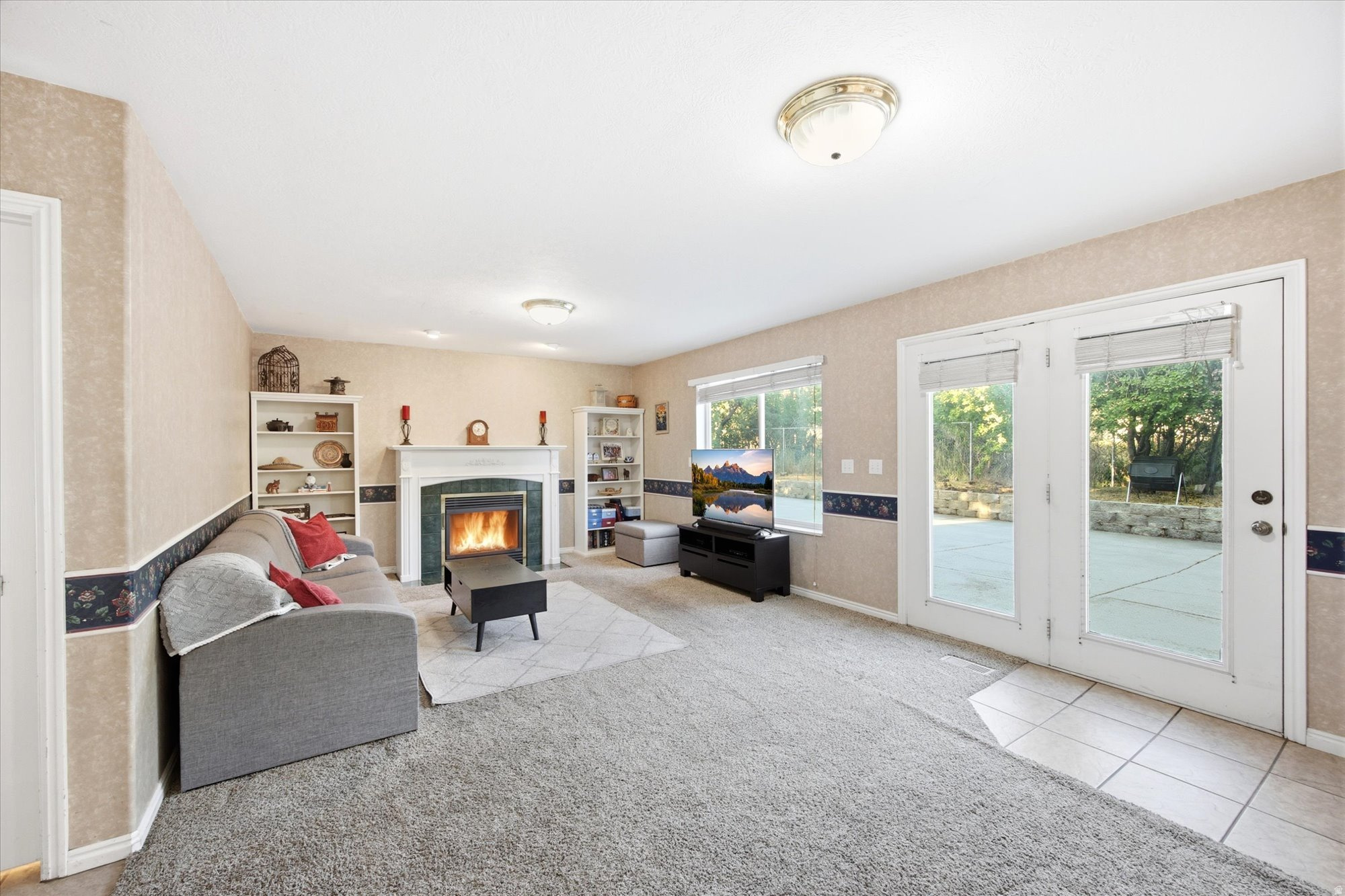 COUNTRY SPRINGS - Residential
