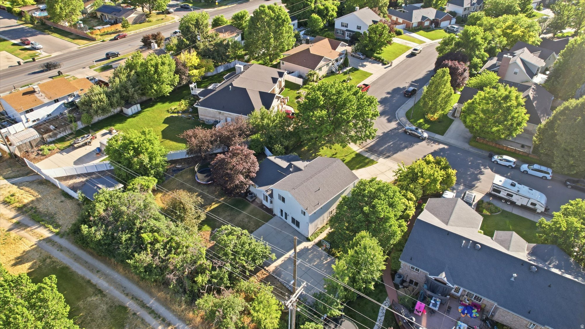 COUNTRY SPRINGS - Residential