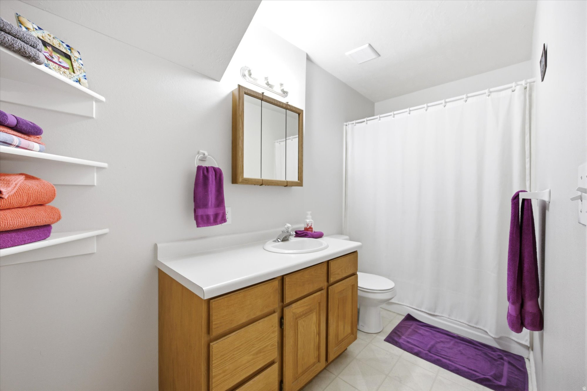 COUNTRY SPRINGS - Residential