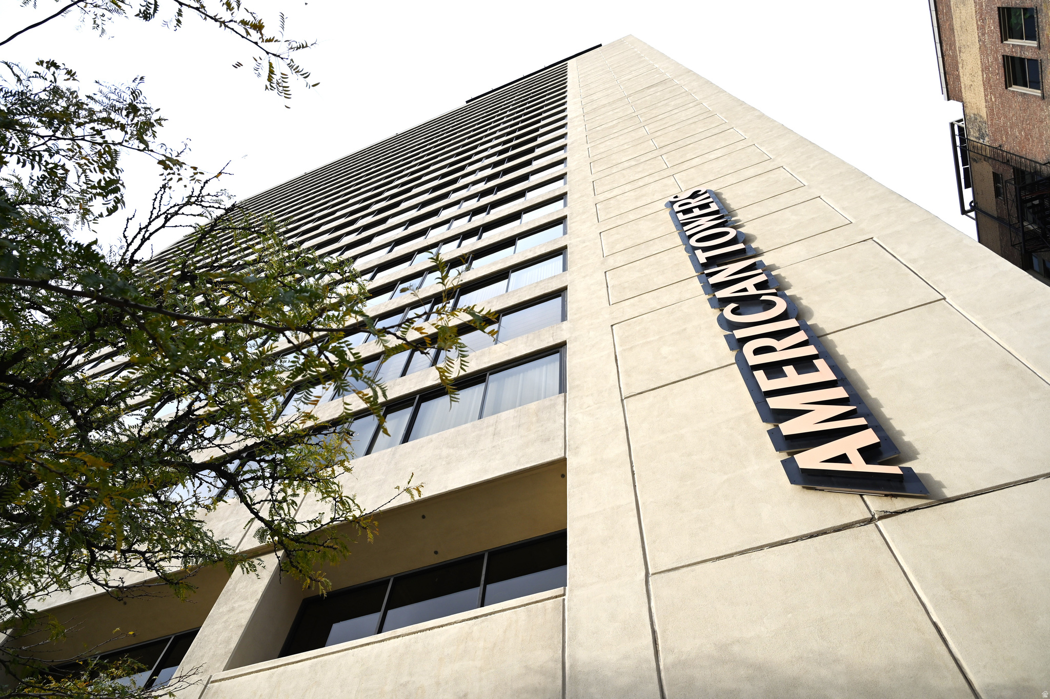 AMERICAN TOWERS - Residential