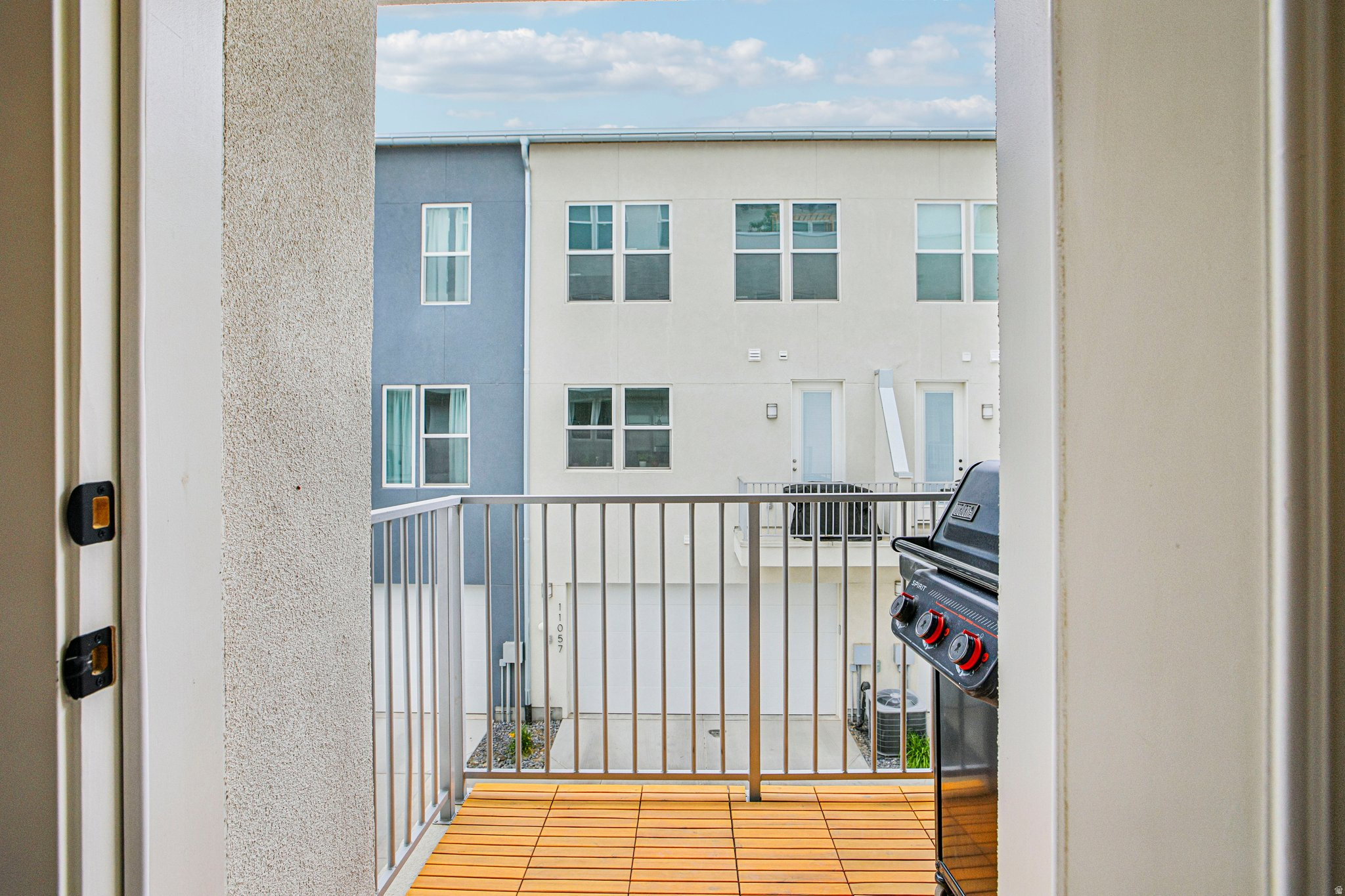 DAYBREAK - Residential