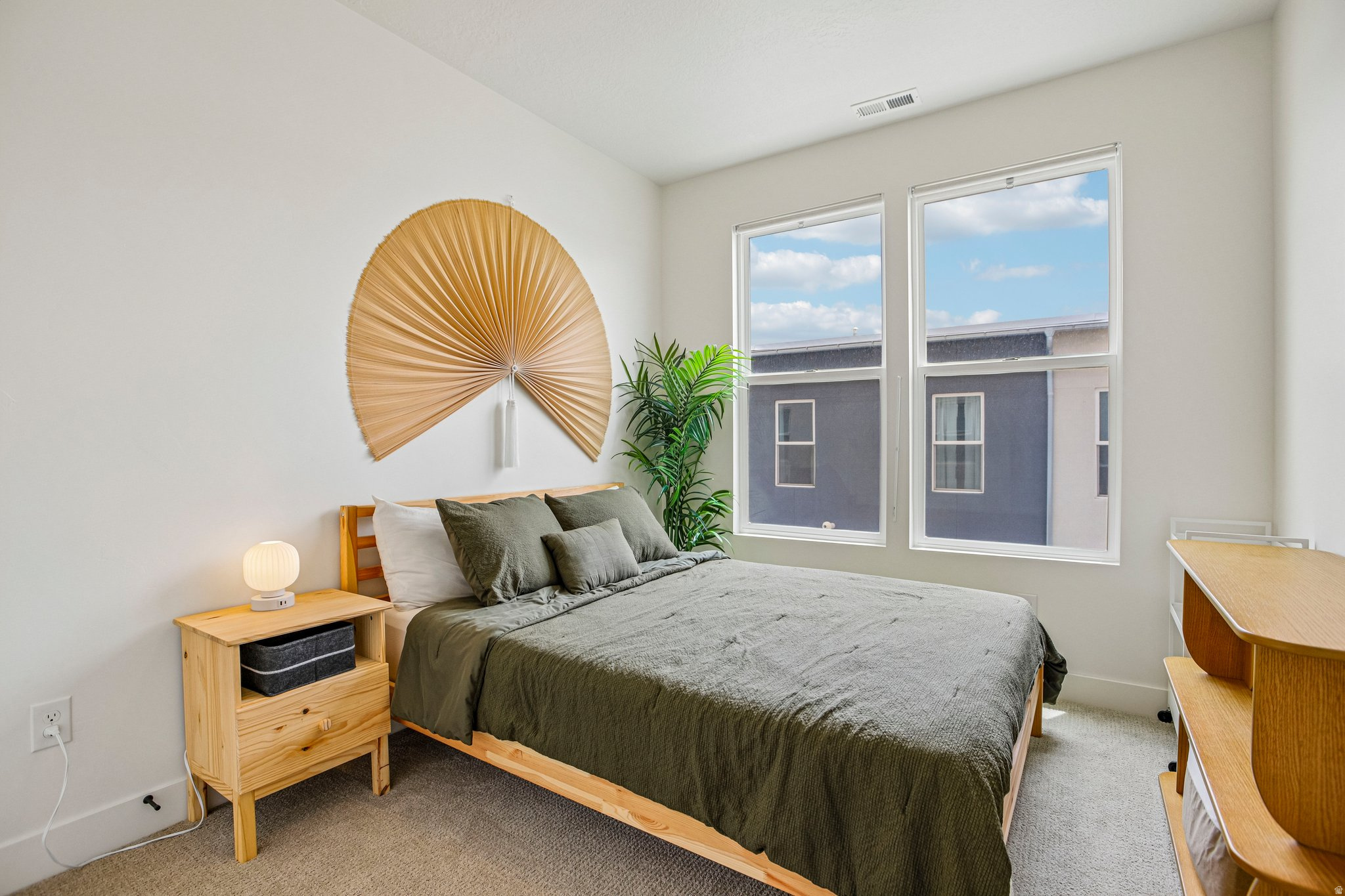 DAYBREAK - Residential