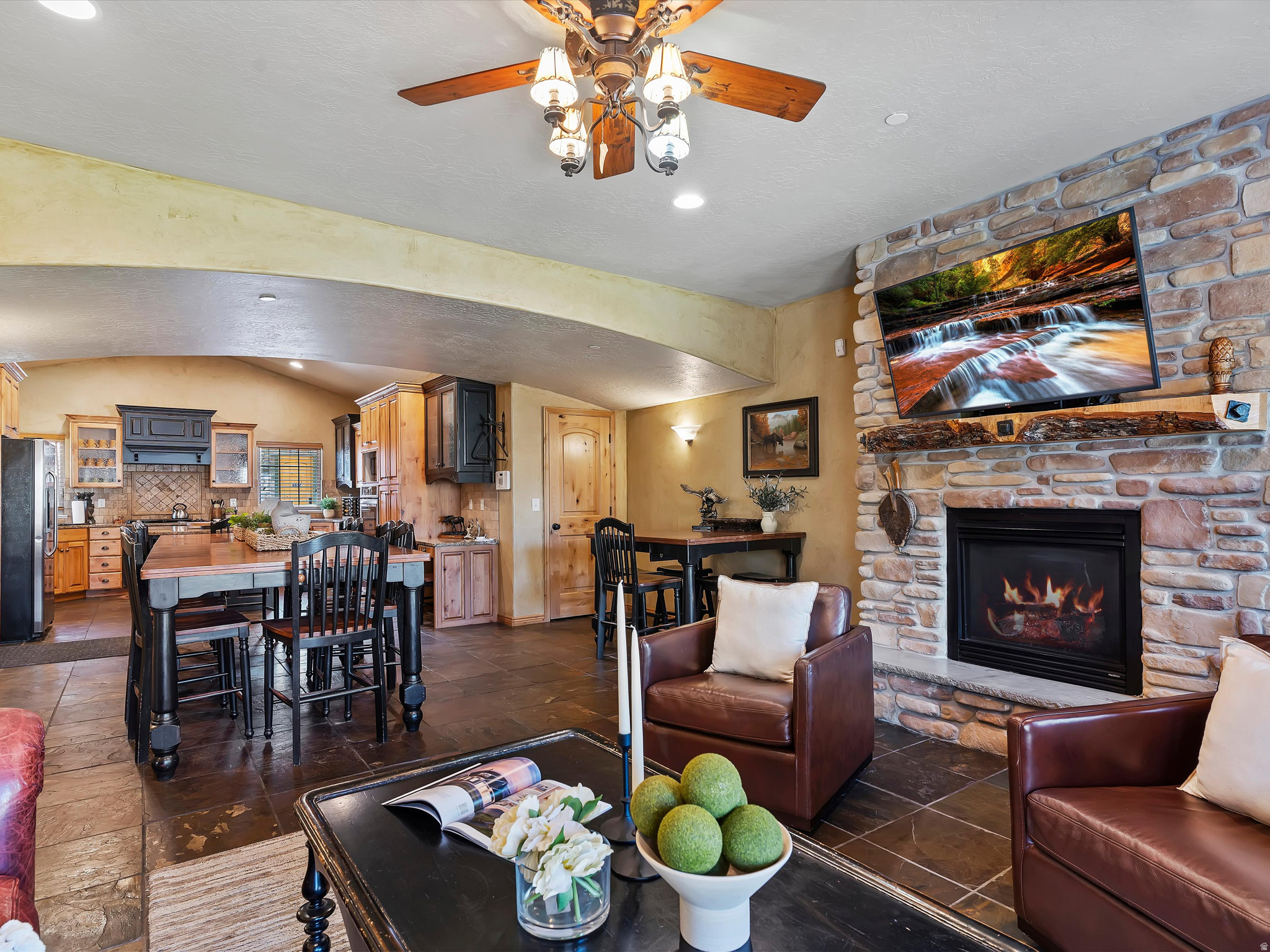 THE CASCADES AT MOOS - Residential