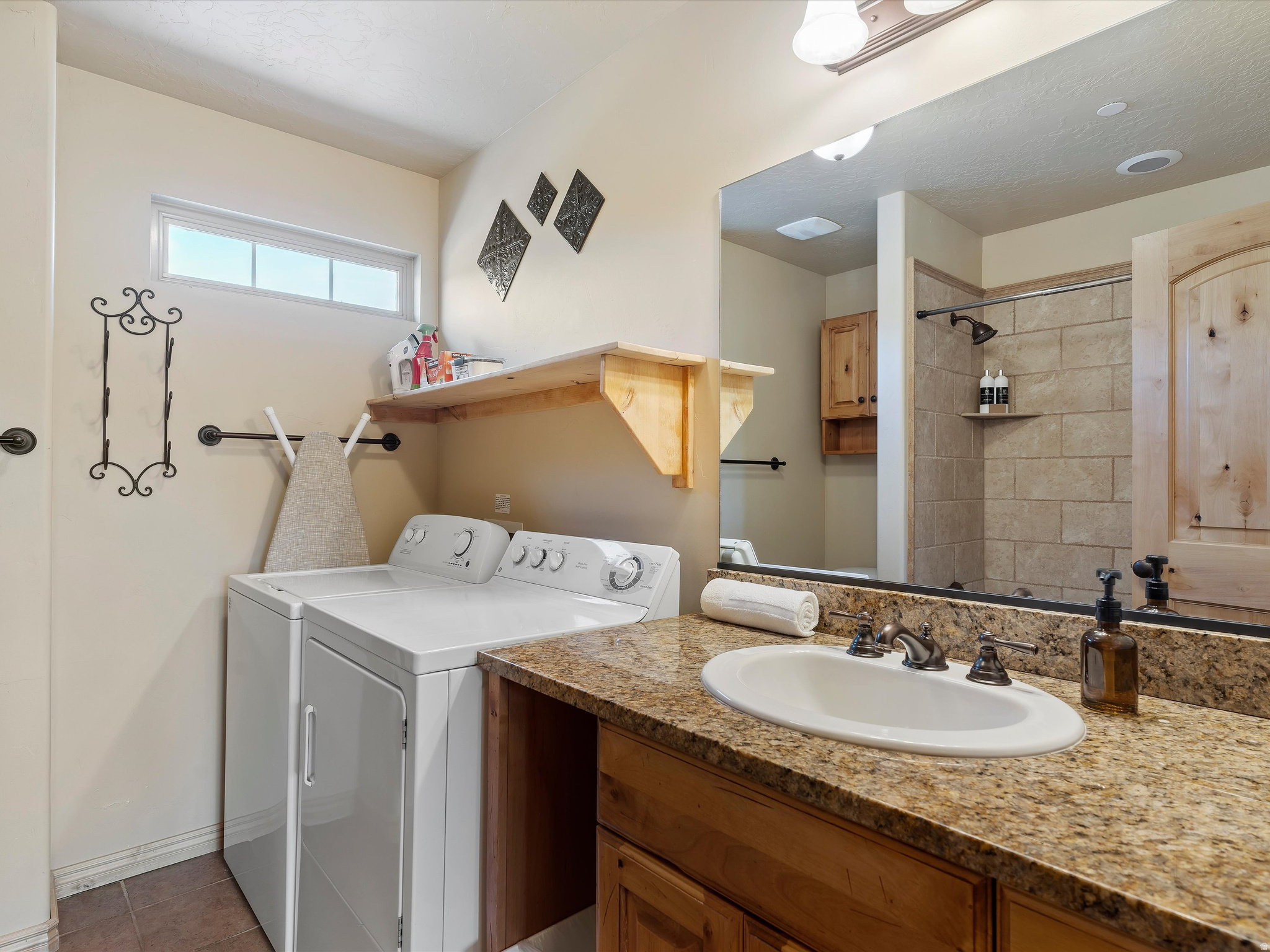 THE CASCADES AT MOOS - Residential