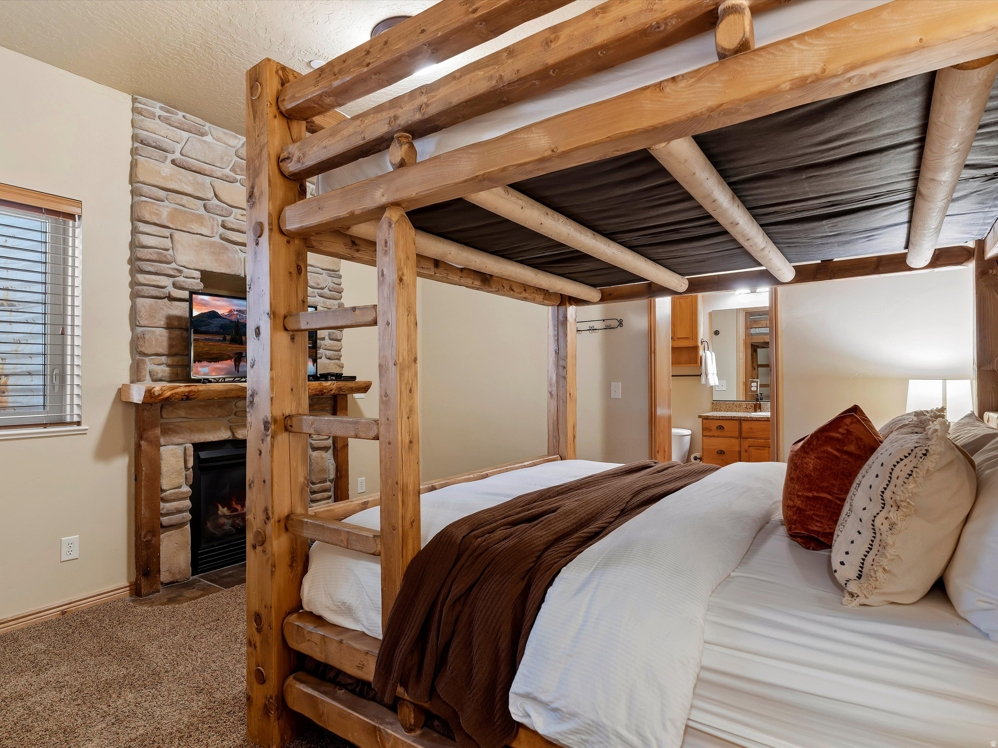 THE CASCADES AT MOOS - Residential