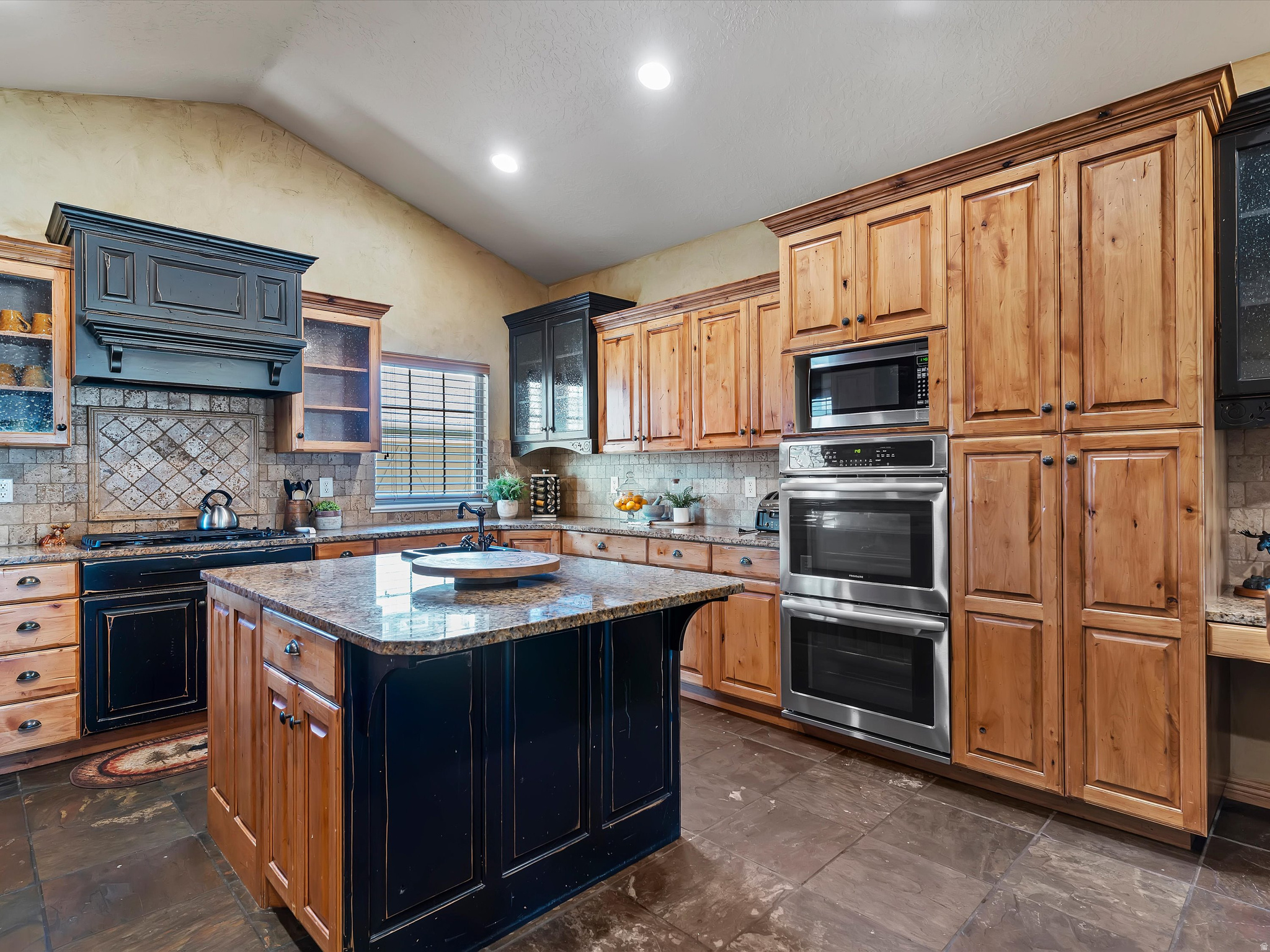 THE CASCADES AT MOOS - Residential