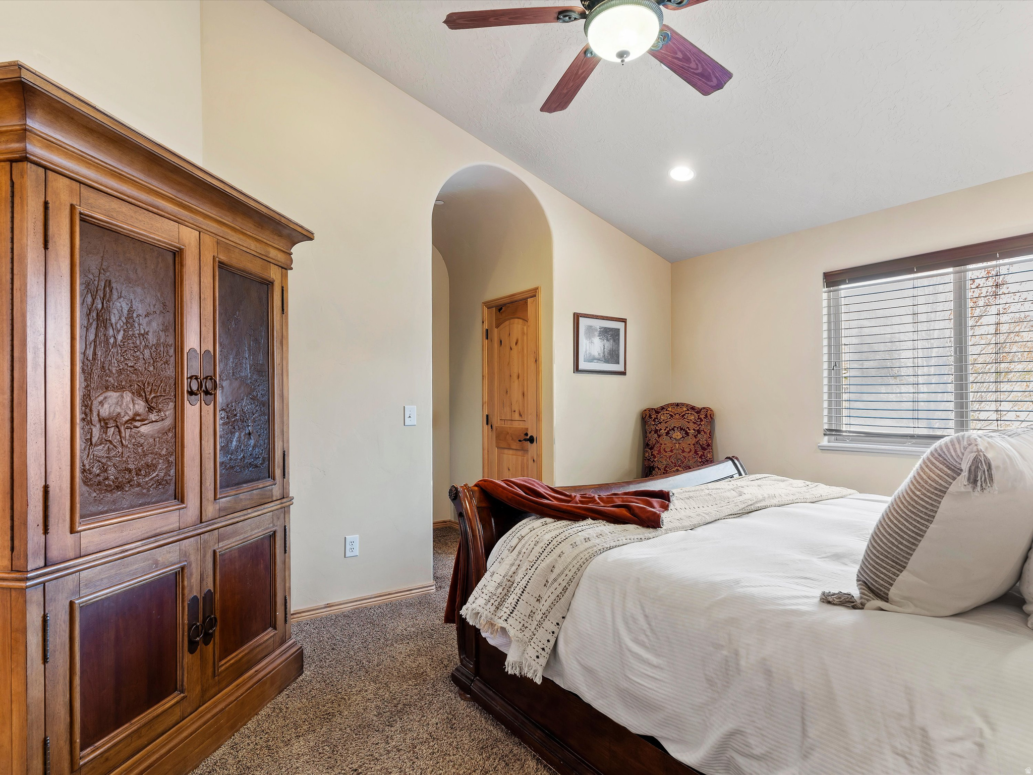 THE CASCADES AT MOOS - Residential
