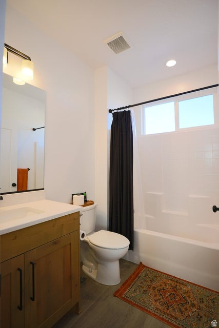 PEREGRINE POINTE WEST - Residential