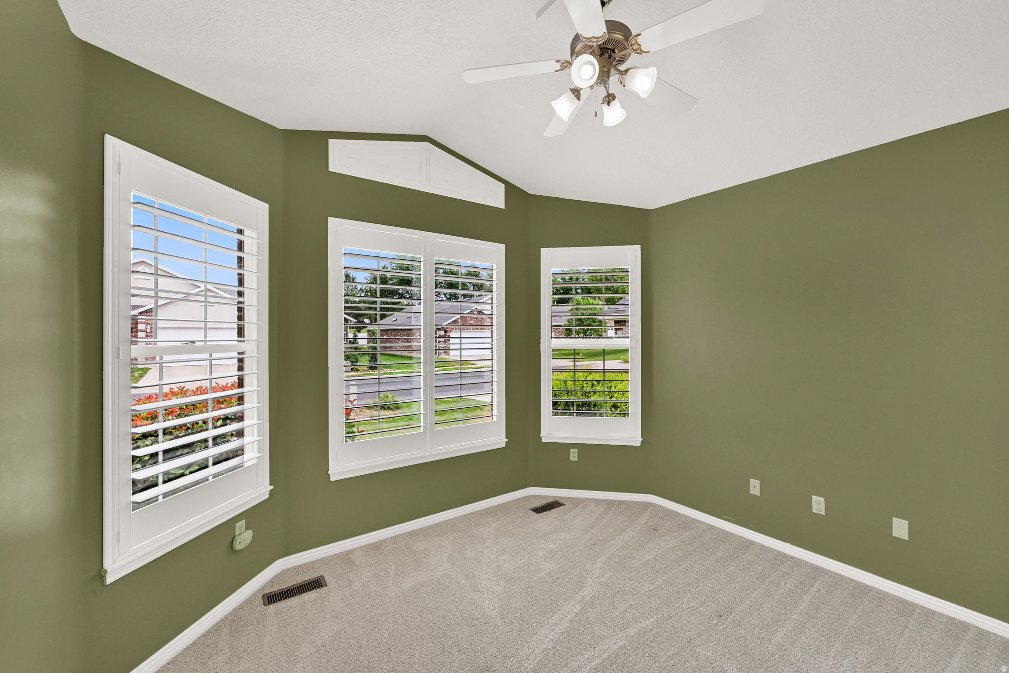 SPRING CREEK - Residential