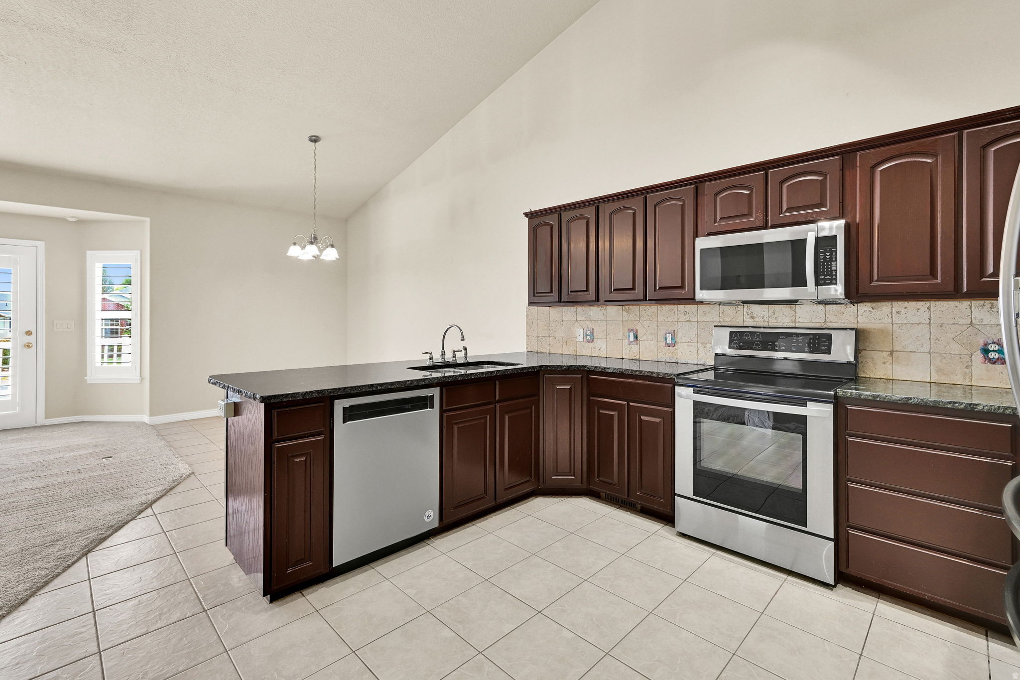 SPRING CREEK - Residential