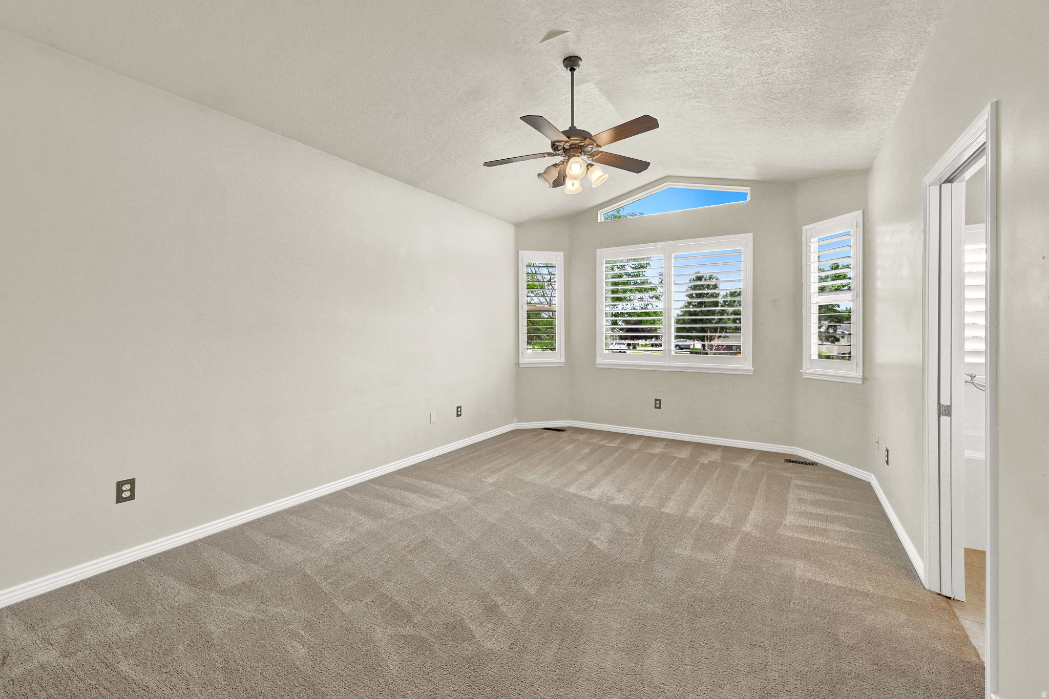 SPRING CREEK - Residential