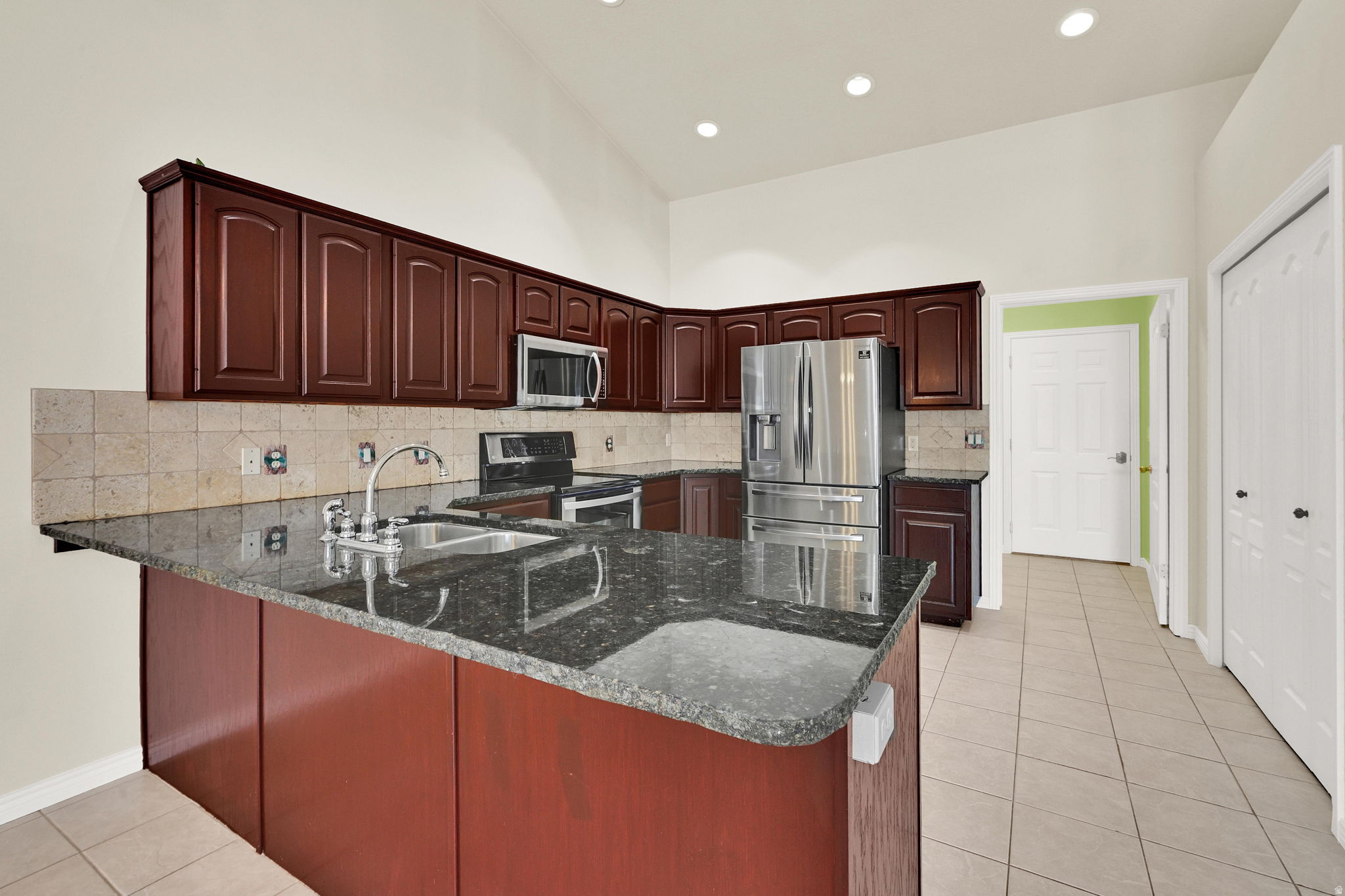 SPRING CREEK - Residential