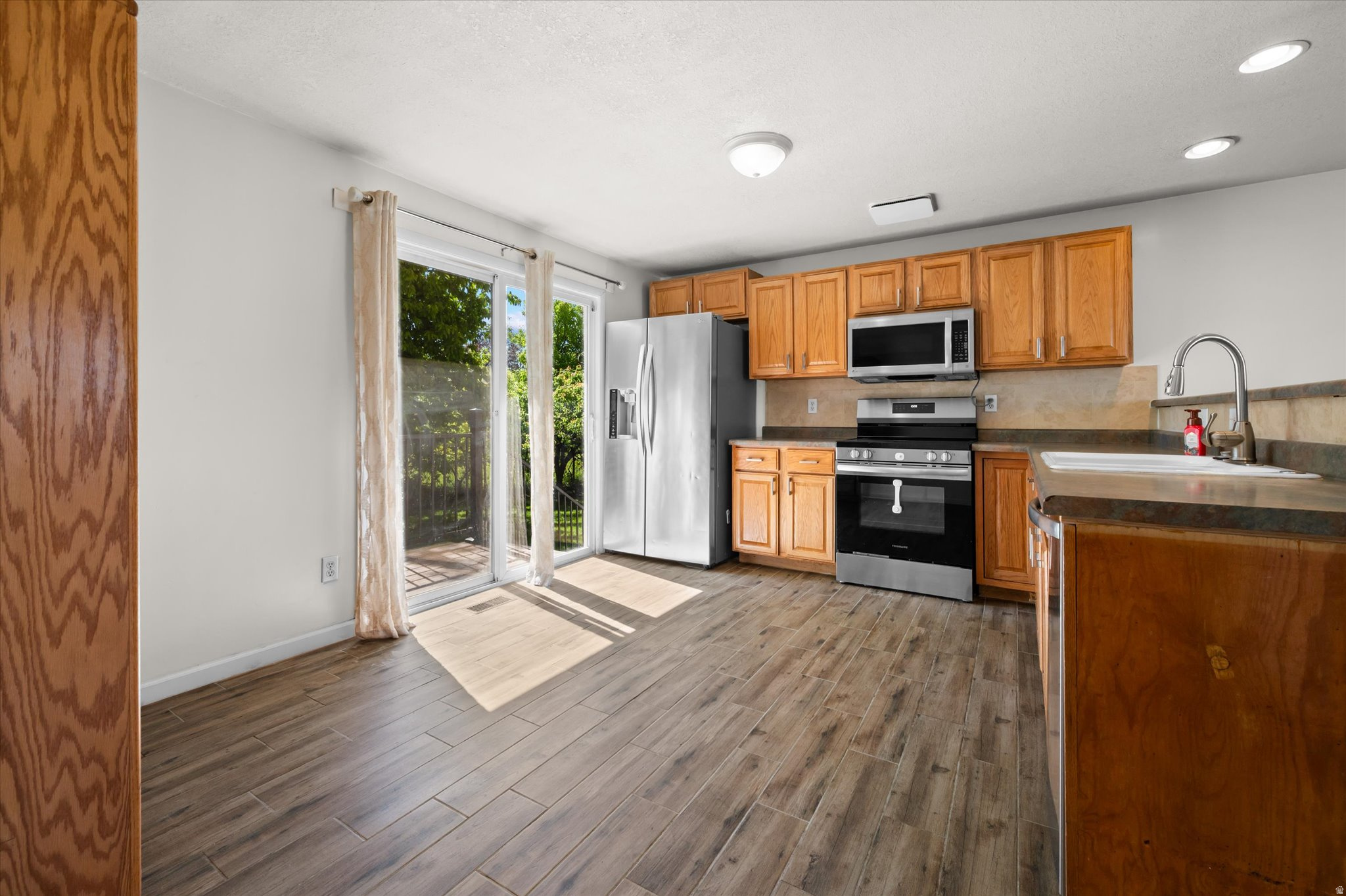 DAWN DEVELOPMENT - Residential
