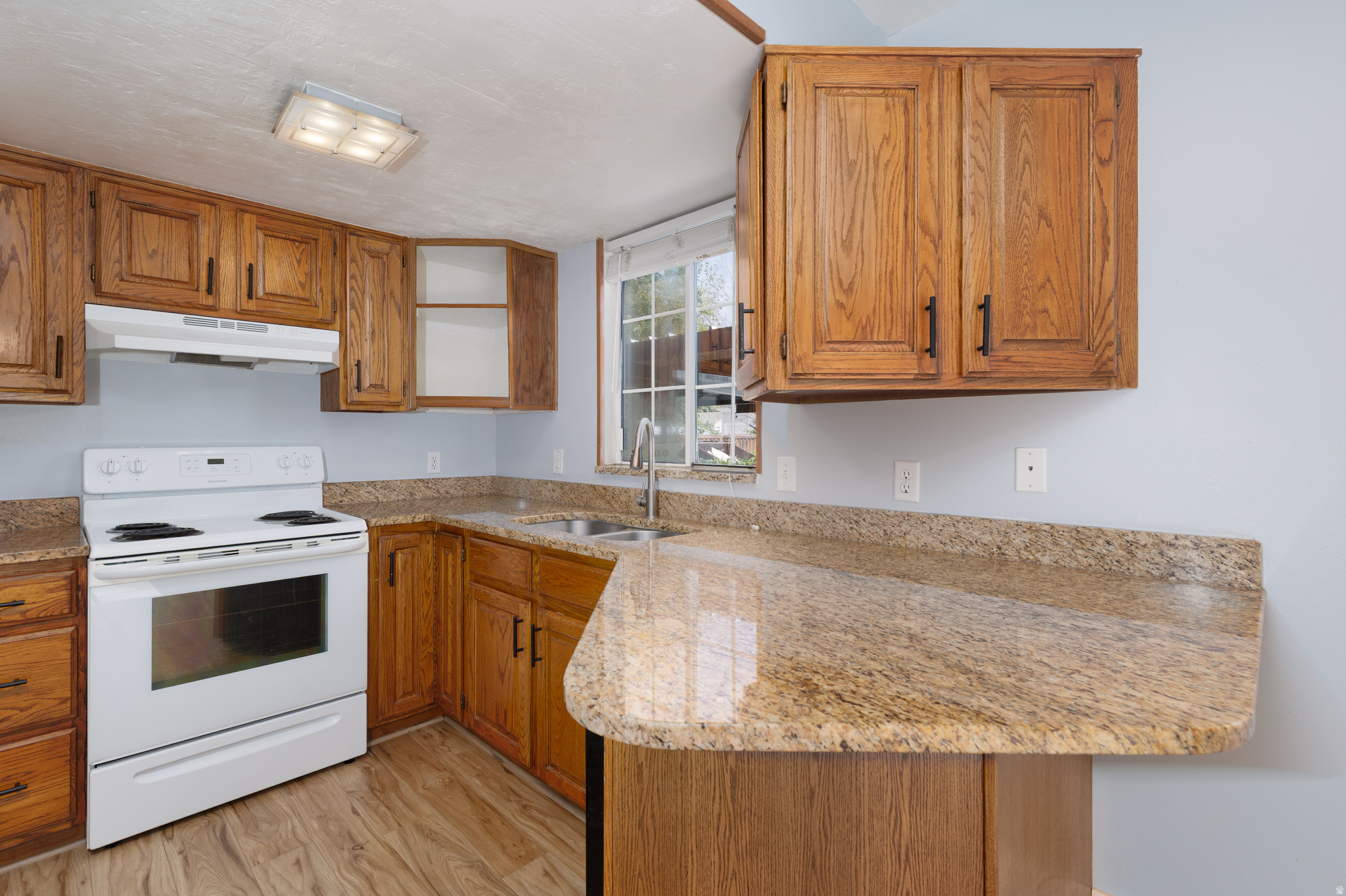 THE BOULEVARD CONDO - Residential