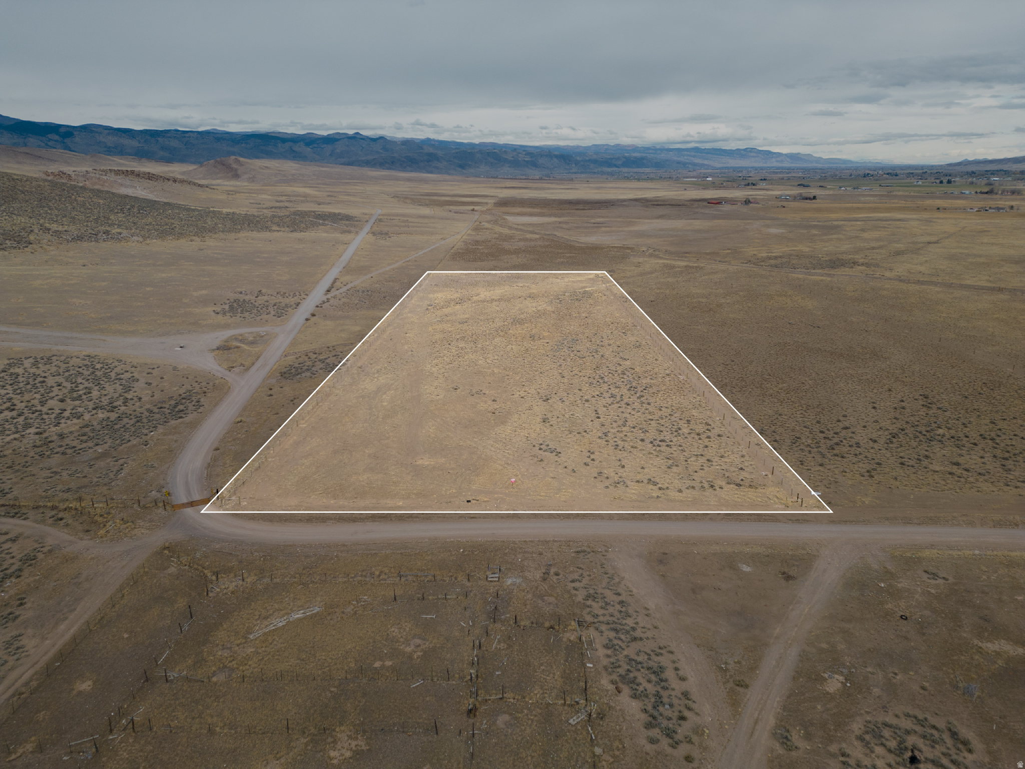 SURVEY B-1942 - Land