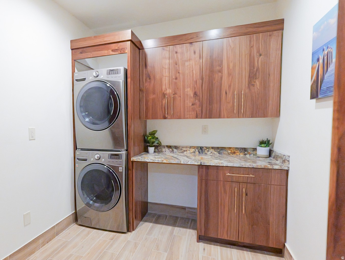 BLOOMINGTON RANCHOS - Residential