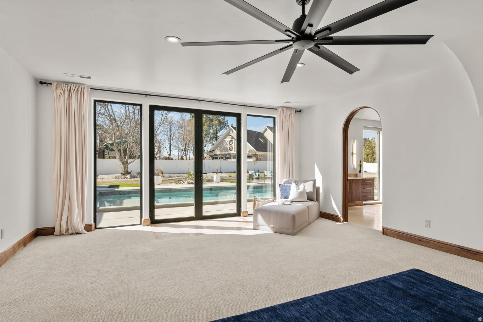 BLOOMINGTON RANCHOS - Residential