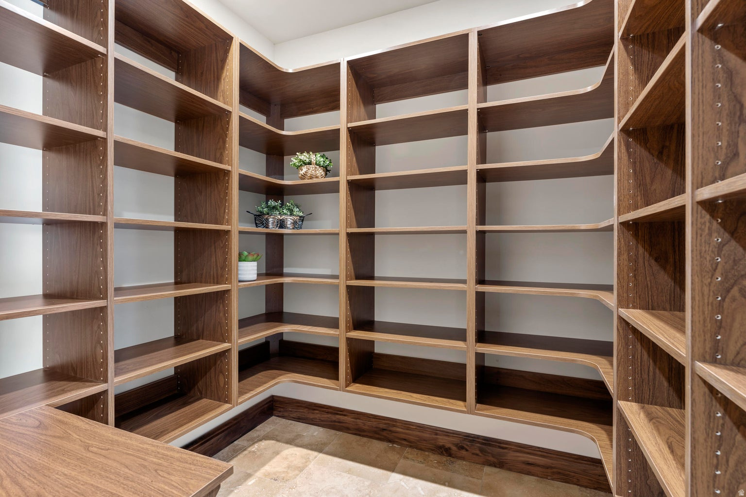BLOOMINGTON RANCHOS - Residential