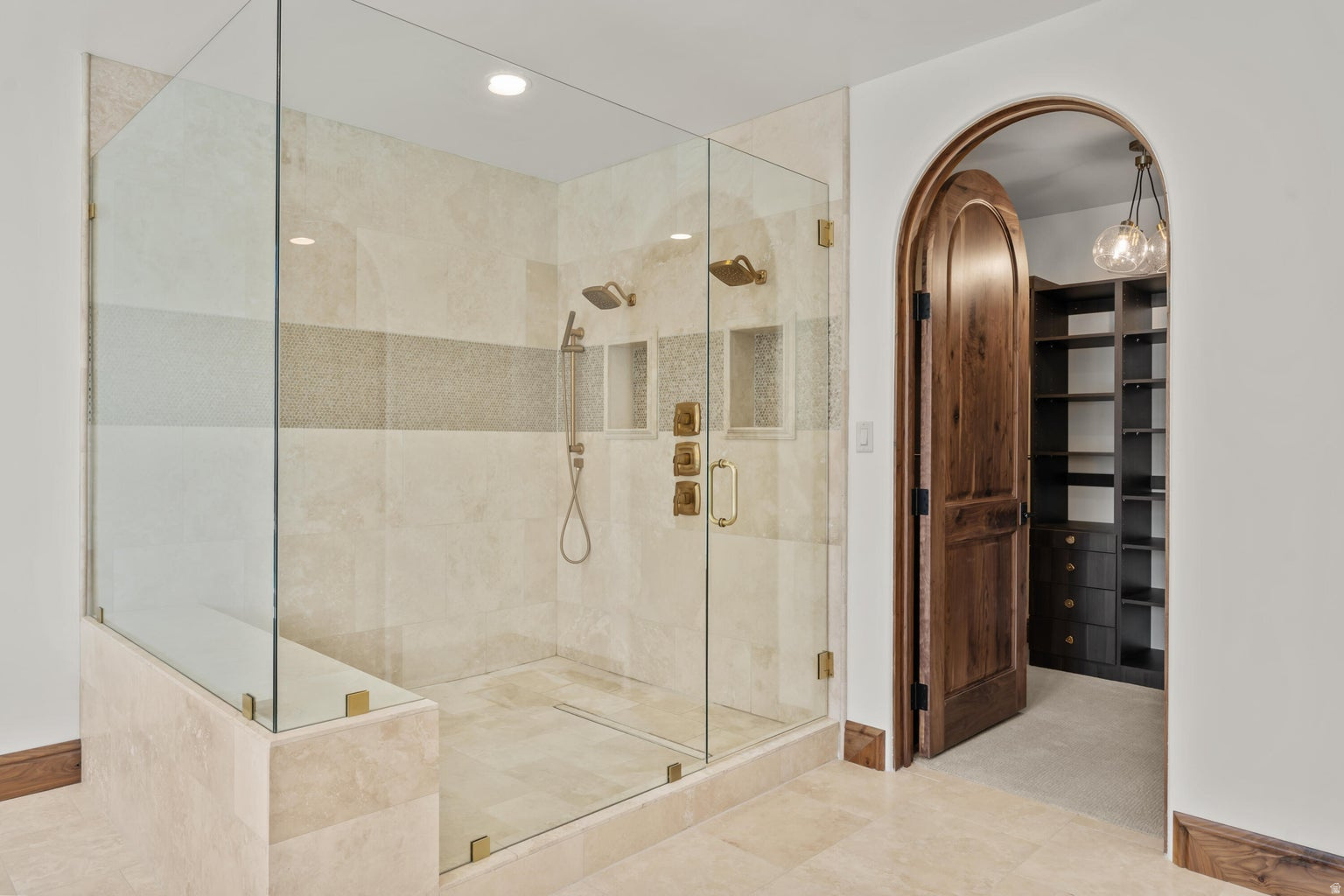 BLOOMINGTON RANCHOS - Residential