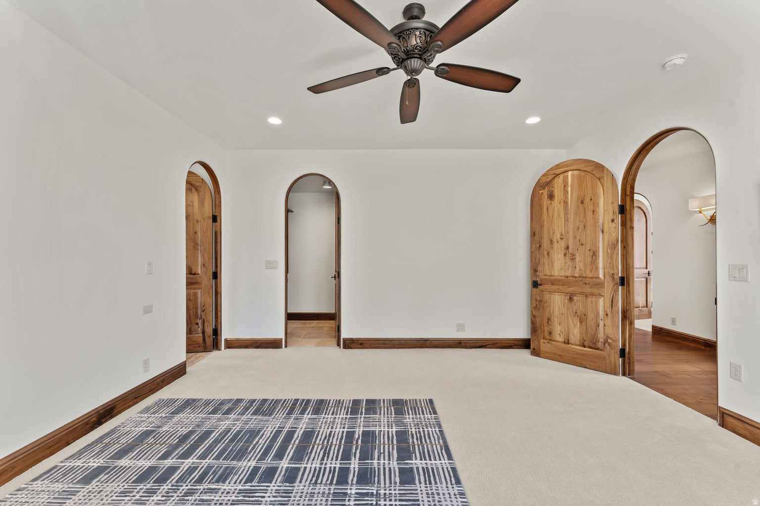 BLOOMINGTON RANCHOS - Residential