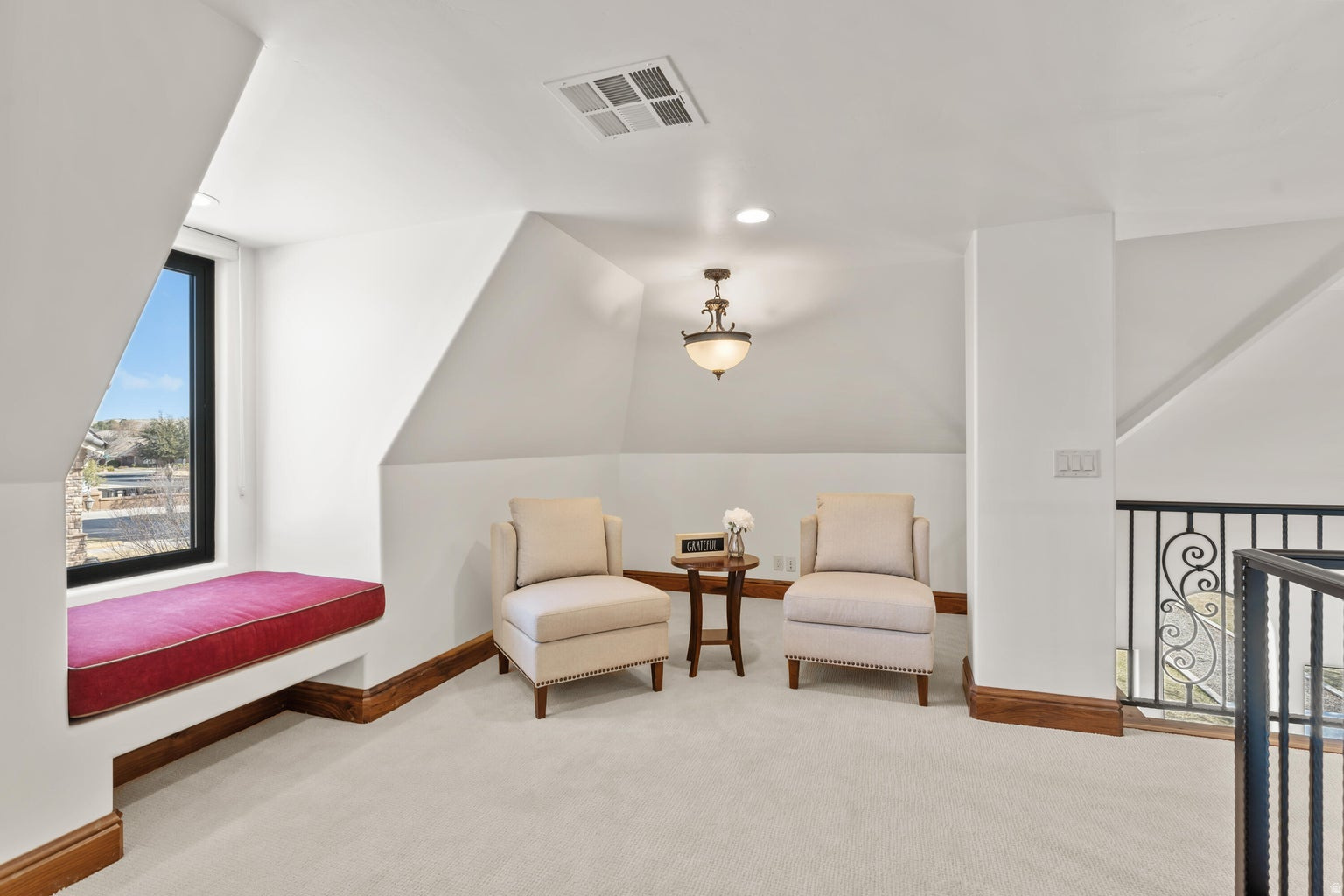 BLOOMINGTON RANCHOS - Residential