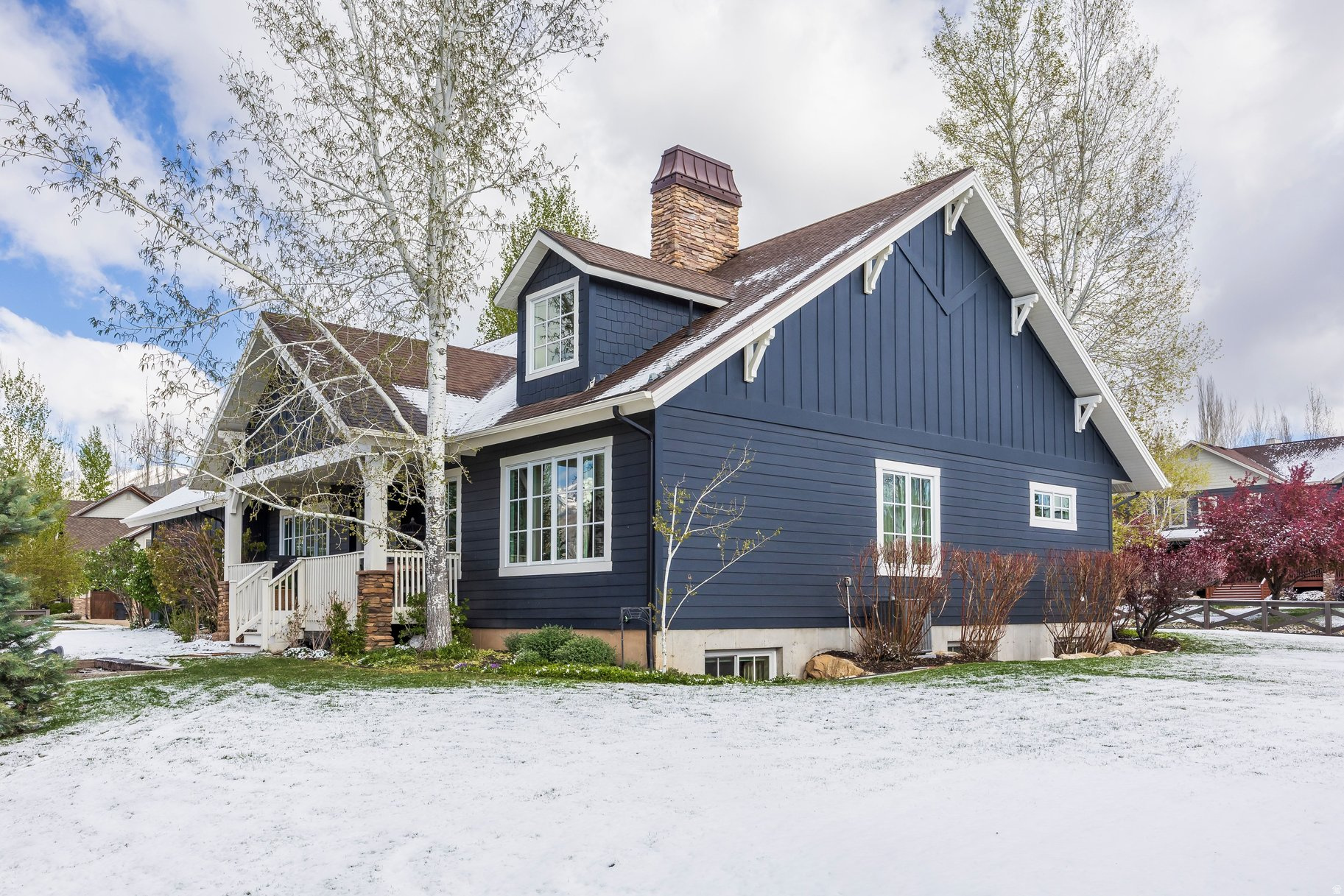 DUTCH FIELDS - Residential