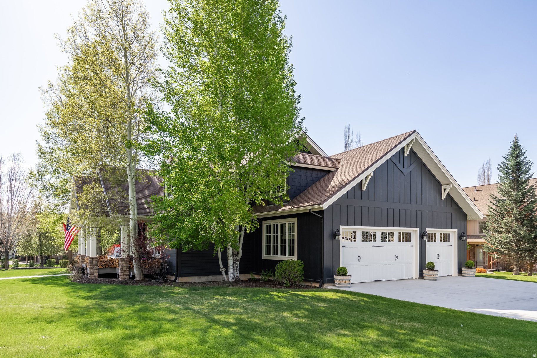 DUTCH FIELDS - Residential
