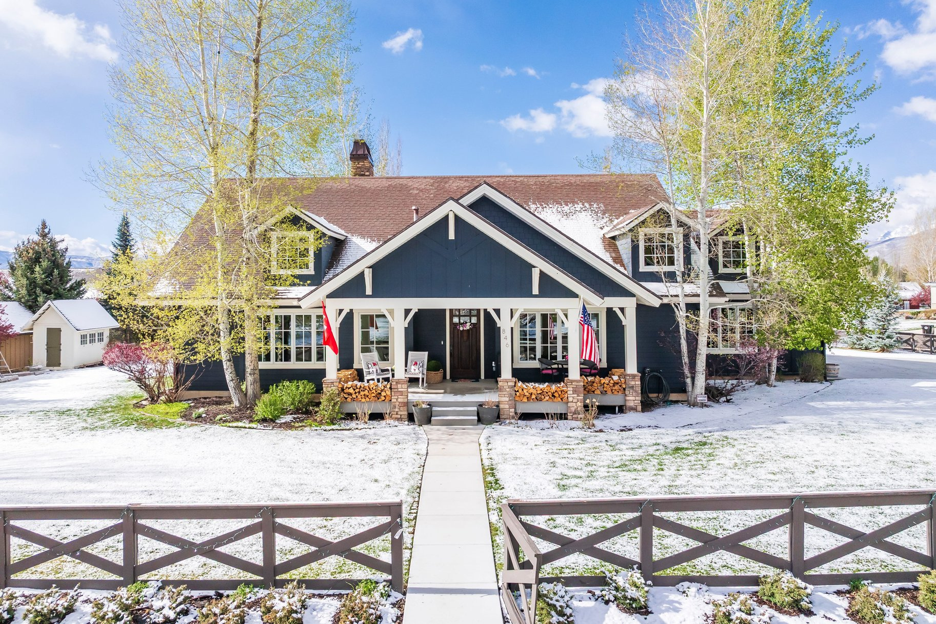 DUTCH FIELDS - Residential