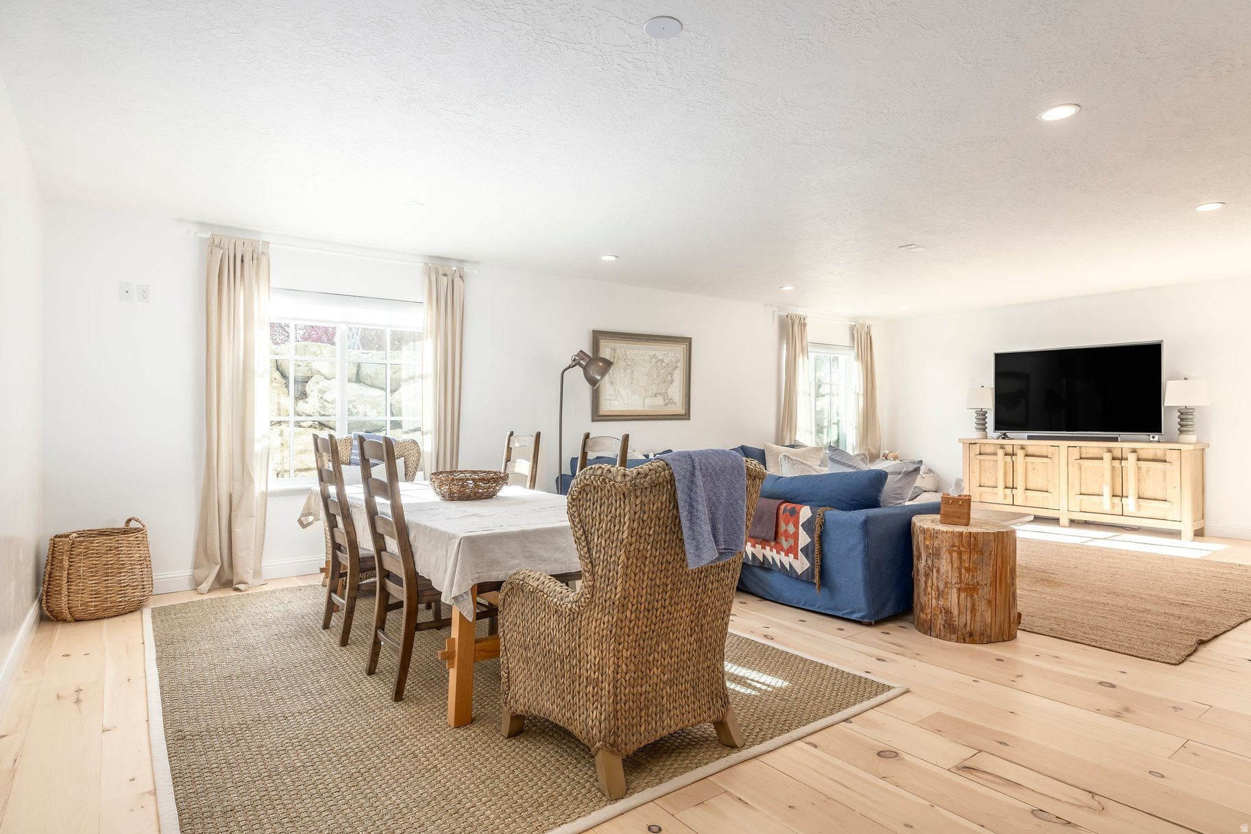 DUTCH FIELDS - Residential