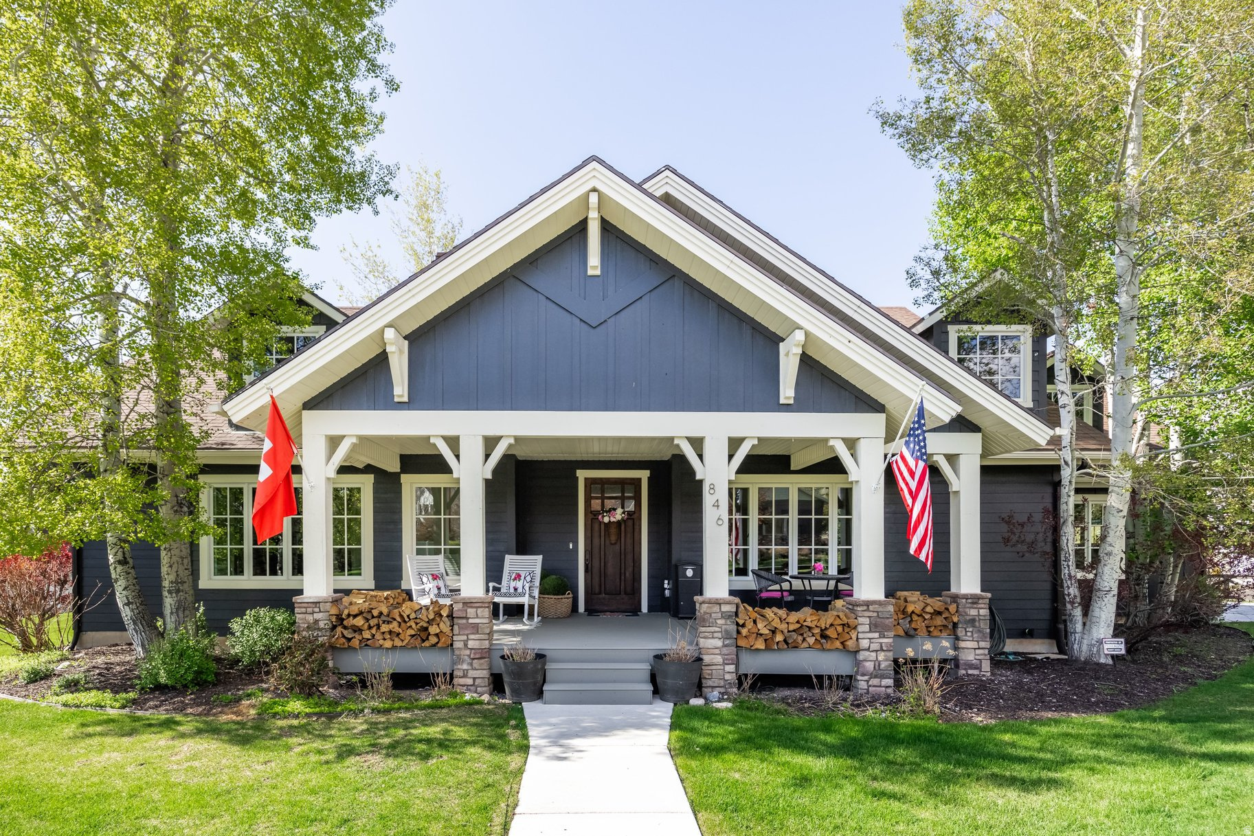DUTCH FIELDS - Residential