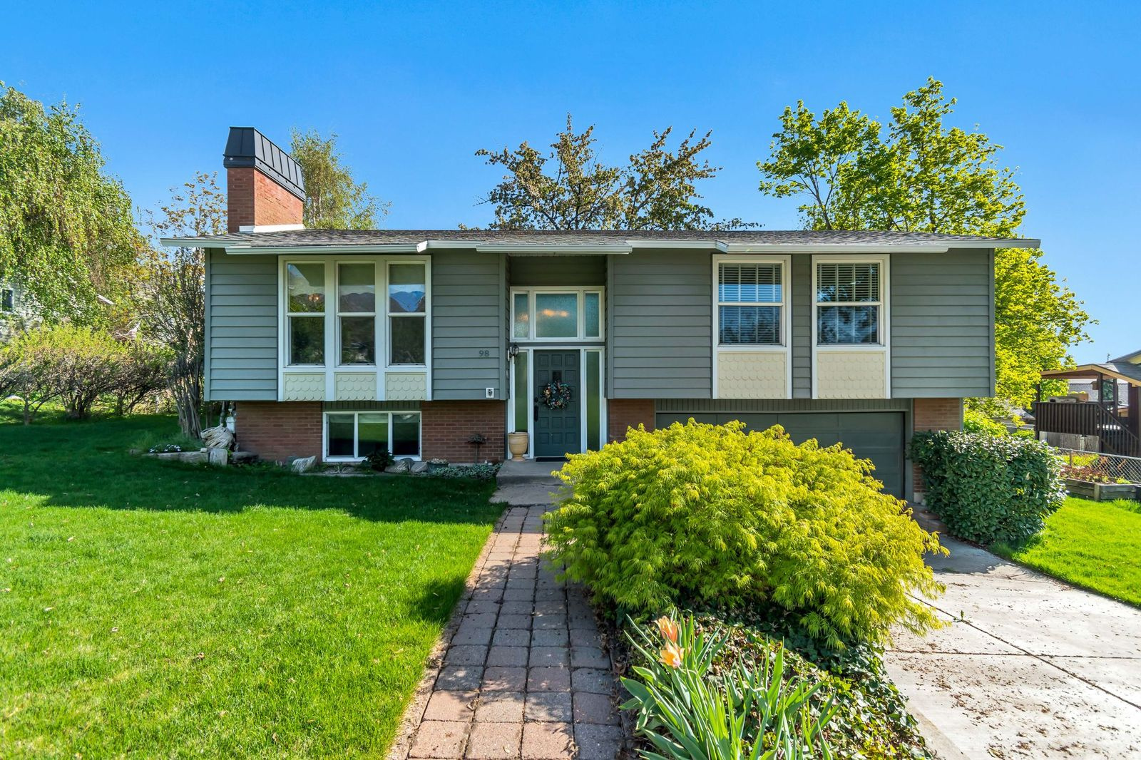 CONTINENTAL ESTATES - Residential