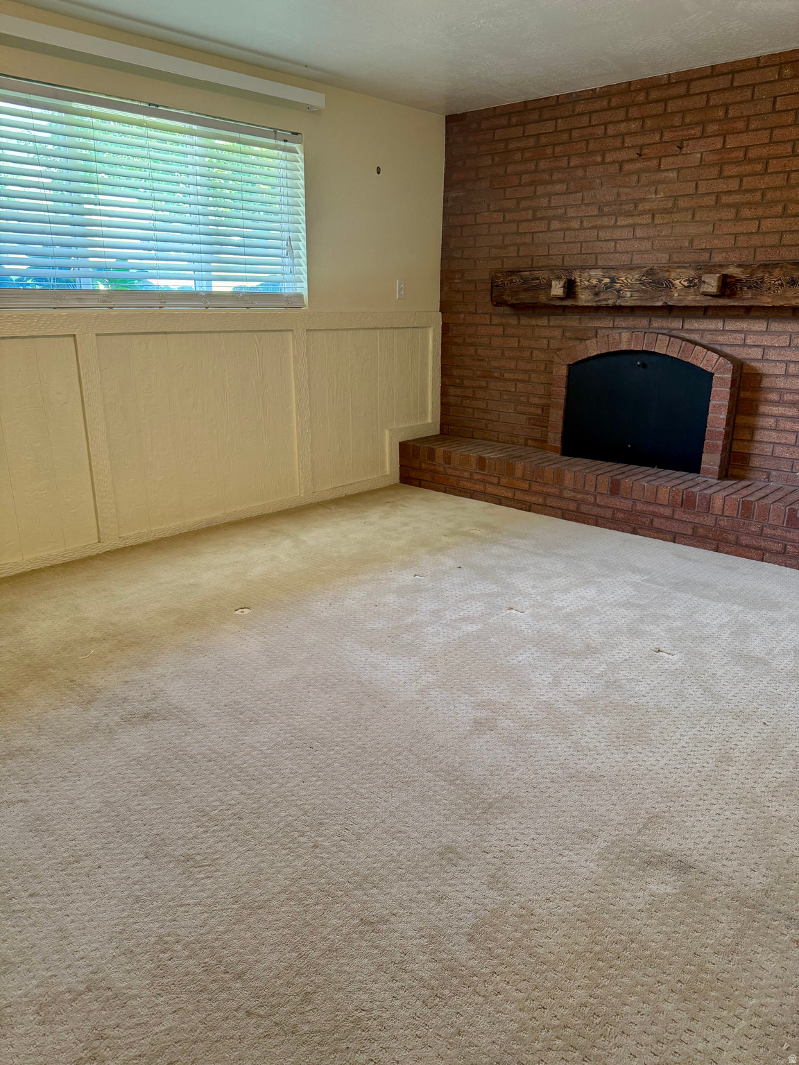 CONTINENTAL ESTATES - Residential