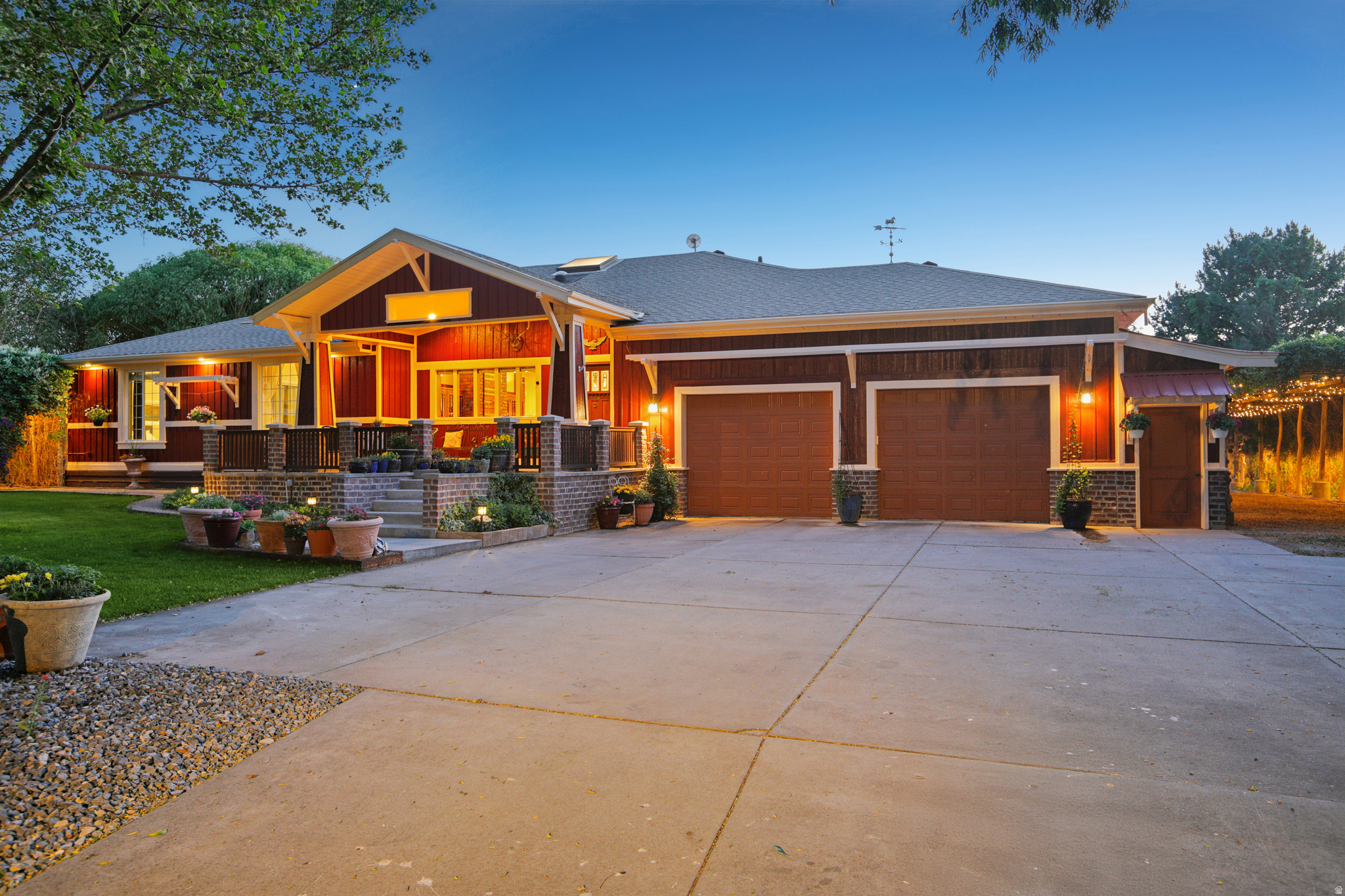 PALOMINO RANCH - Residential