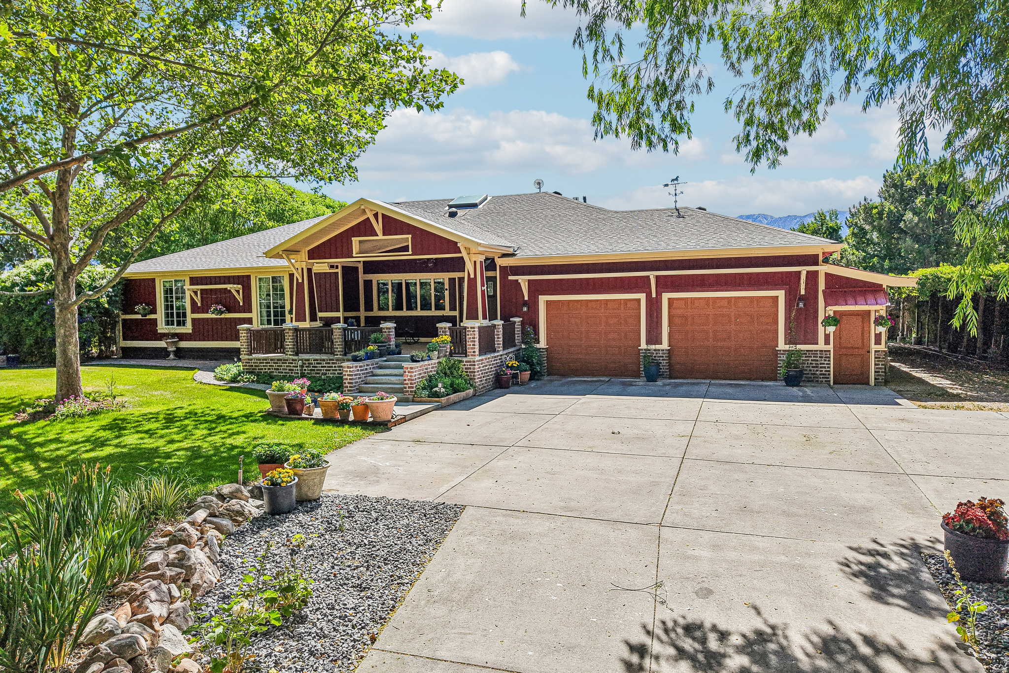 PALOMINO RANCH - Residential
